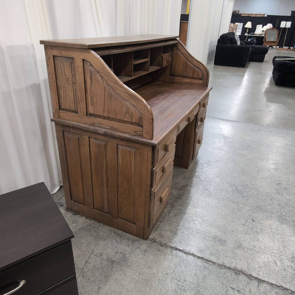 Traditional Oak Roll-Top Desk with Cubby Storage