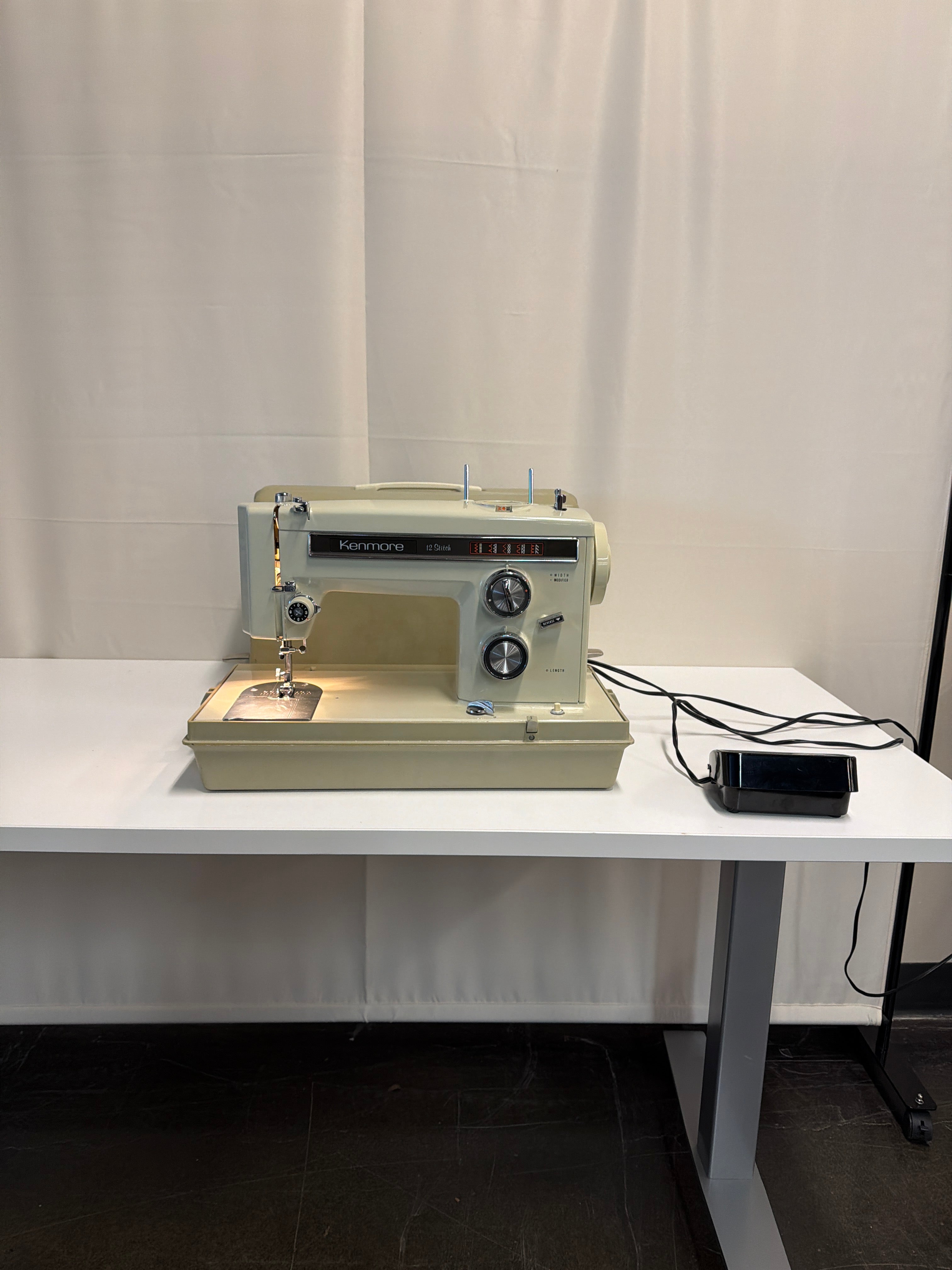 Kenmore 12 Stitch Model 158 Classic Mechanical Sewing Machine with Hard Case