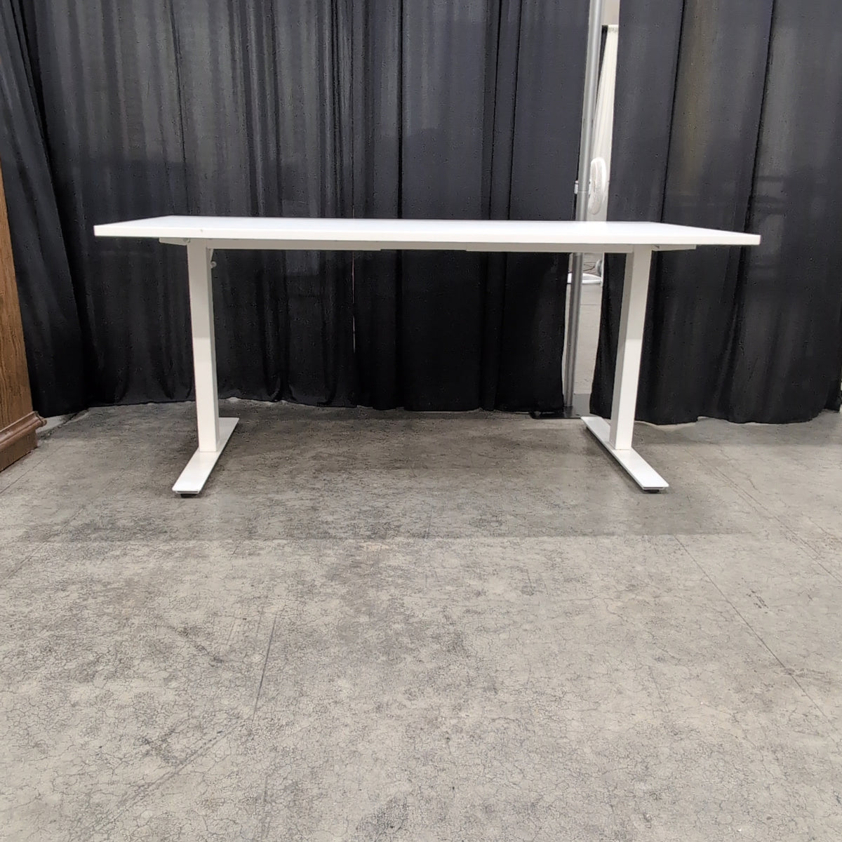 White Laminate Top Office Desk with Metal Legs