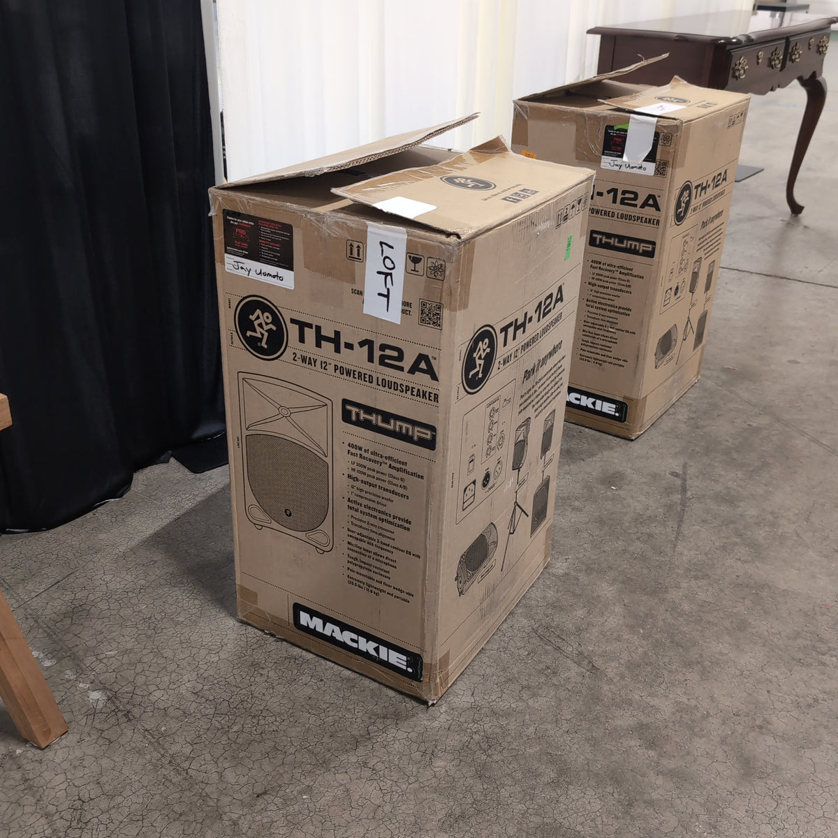 Mackie TH-12A 2-Way 12-Inch Powered Loudspeaker
