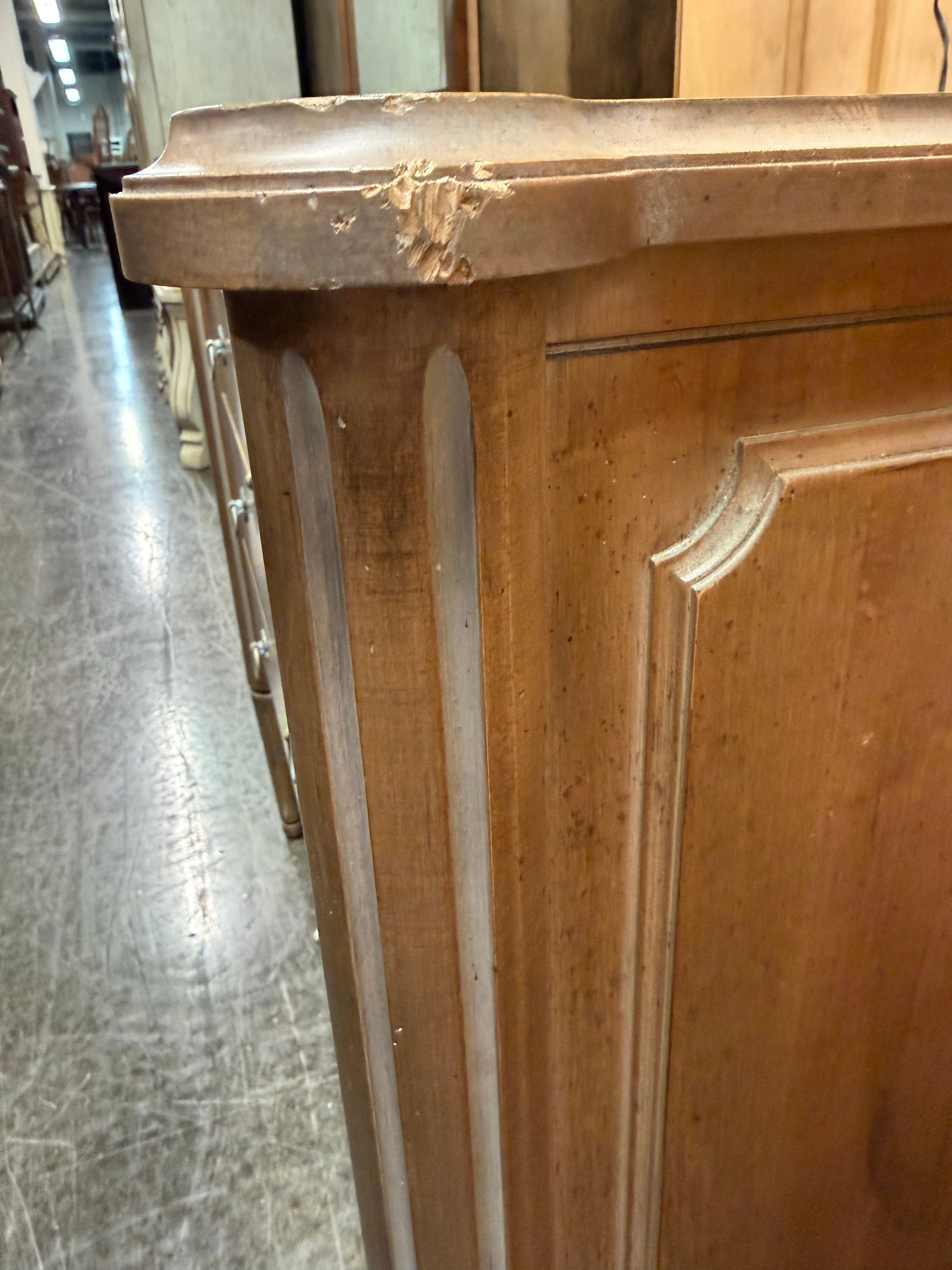 Ethan Allen Julian Chest in Great Condition Condition