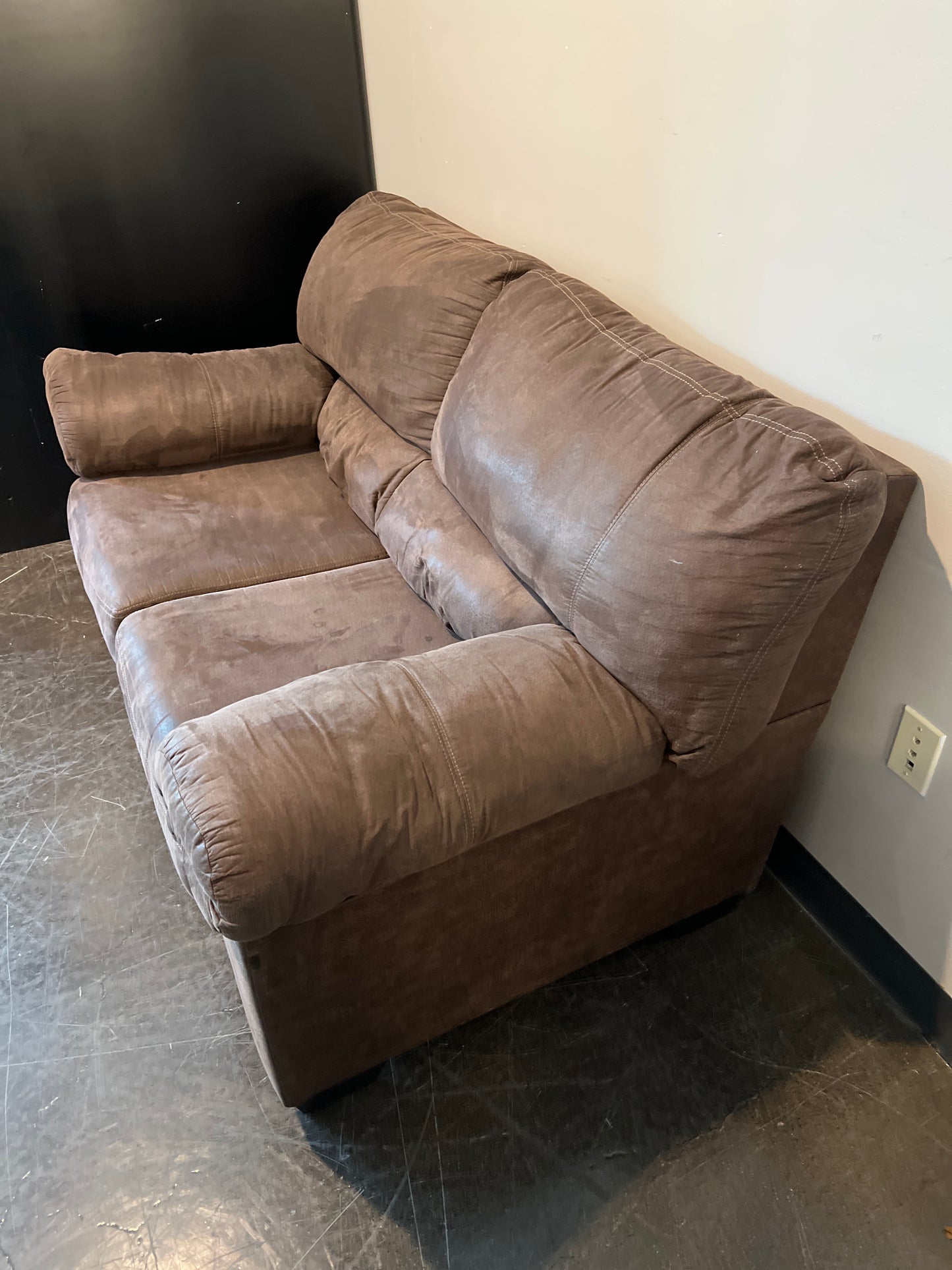 Plush Brown Microfiber Loveseat