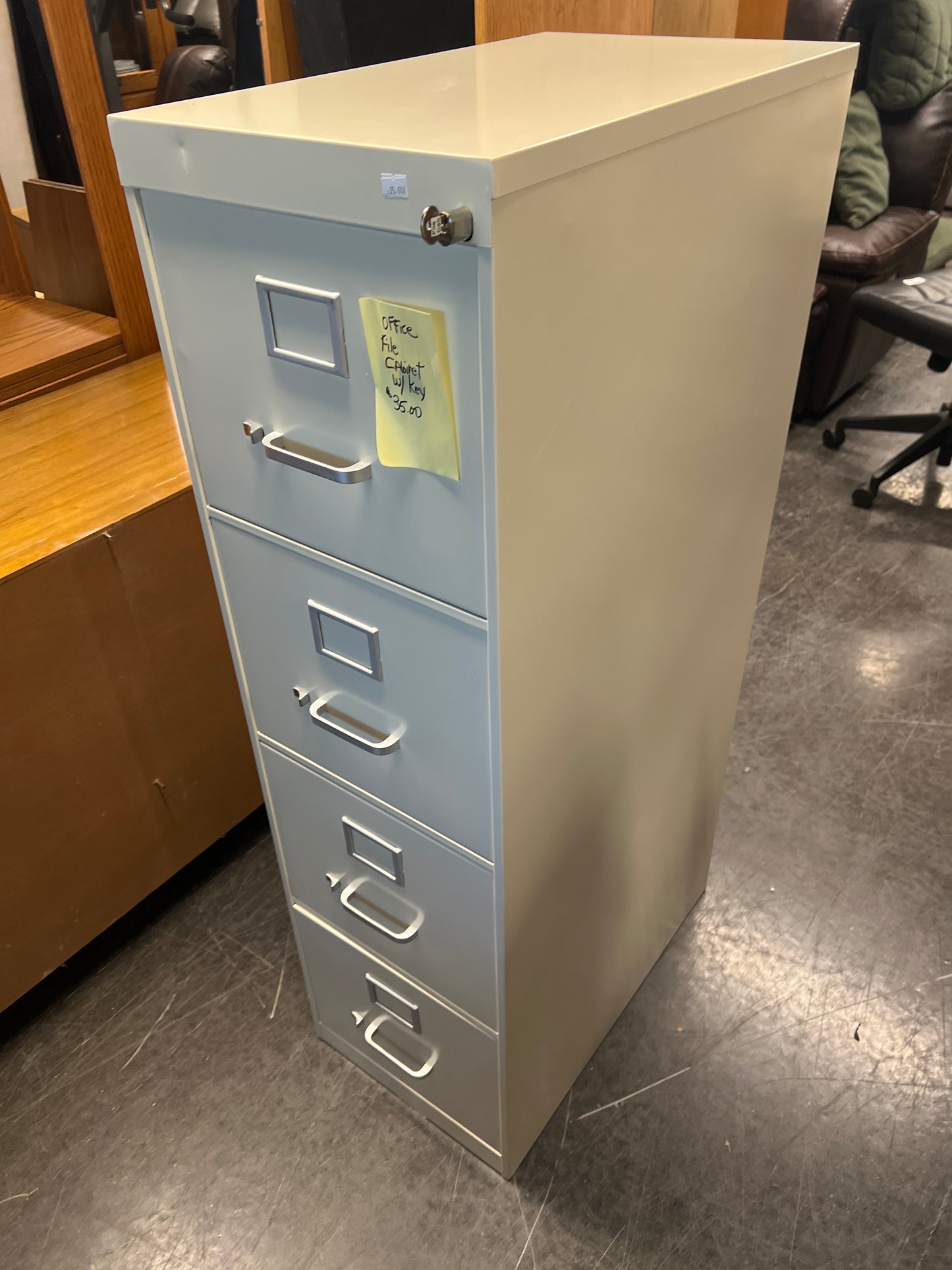 File Cabinet with key