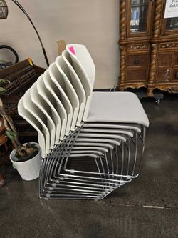 Teknion Volume Stacking Chair (Grey)