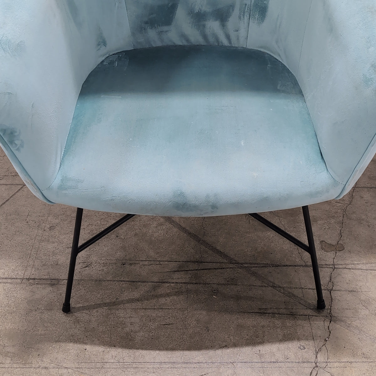 Light Blue Velvet Upholstered Accent Chair with Metal Legs