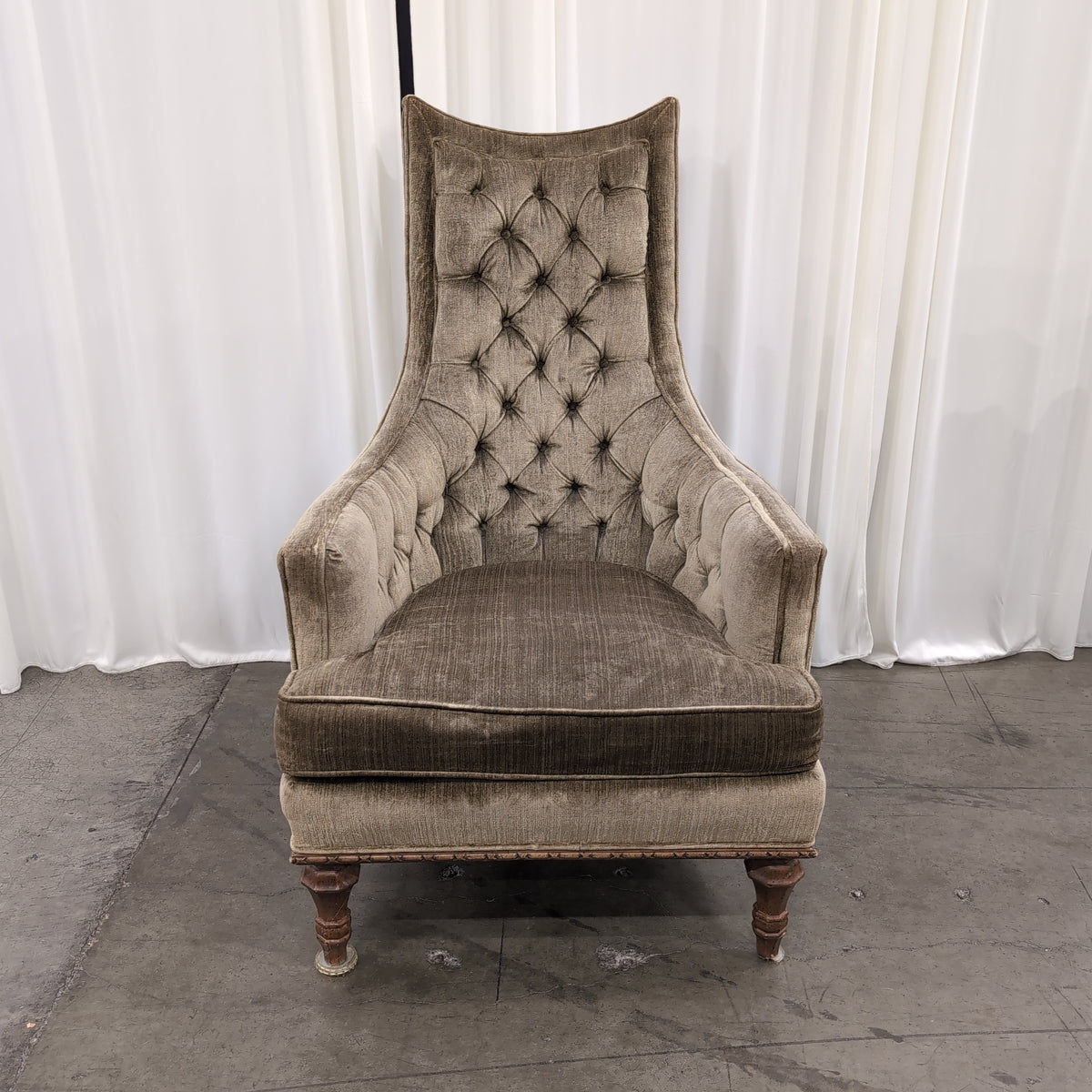 Olive Green Tufted Velvet Arm Chair