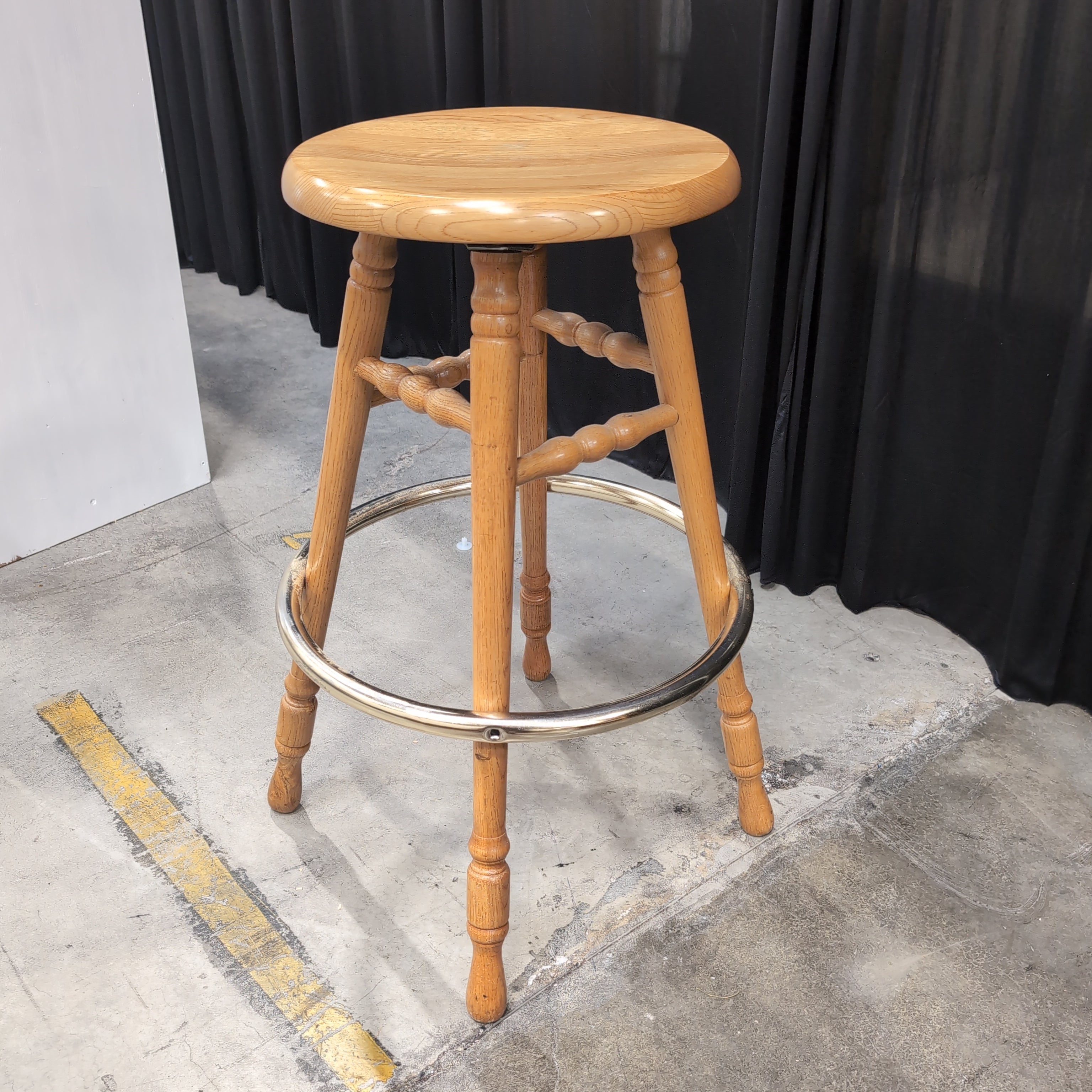 Traditional Wood Round Top Bar Stool with Brass Footrest