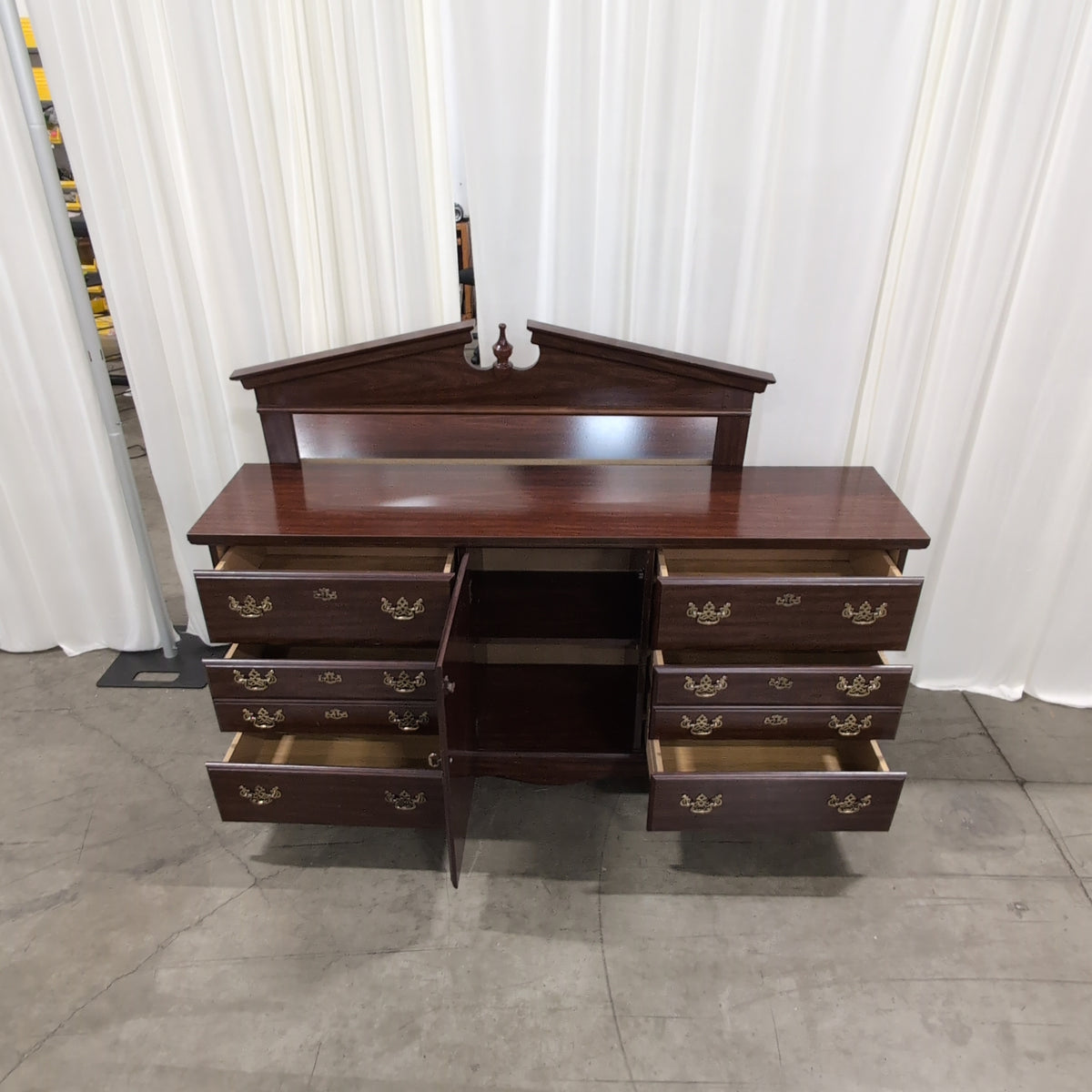 Traditional Dark Wood Nine-Drawer Dresser with Mirror