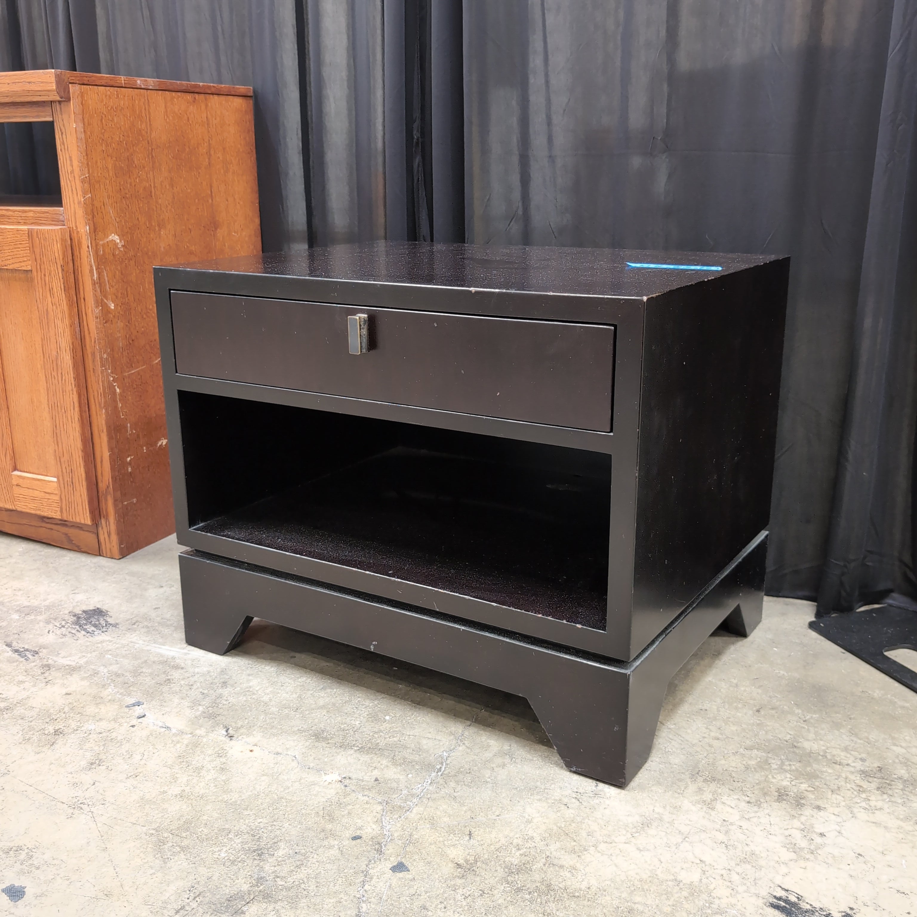 Black Wood One-Drawer Nightstand