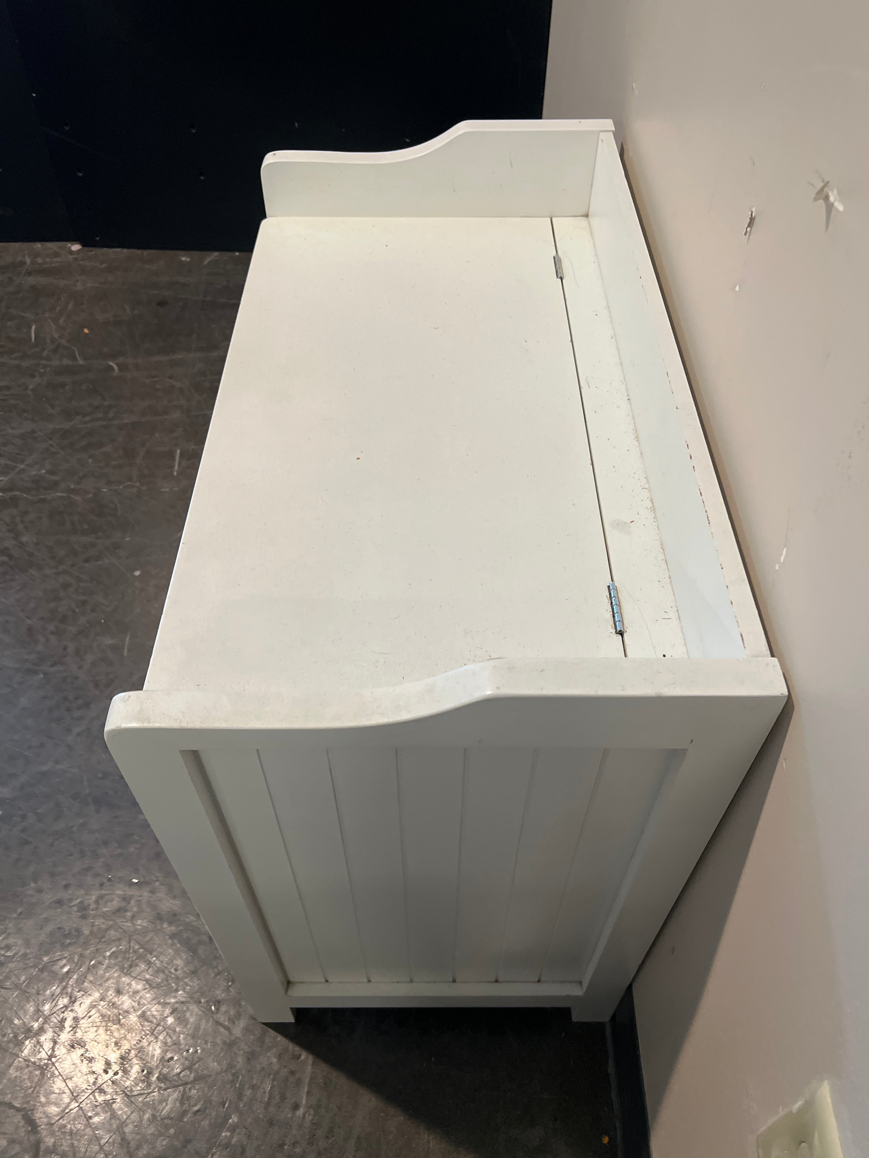 Minimalist White Wooden Storage Bench
