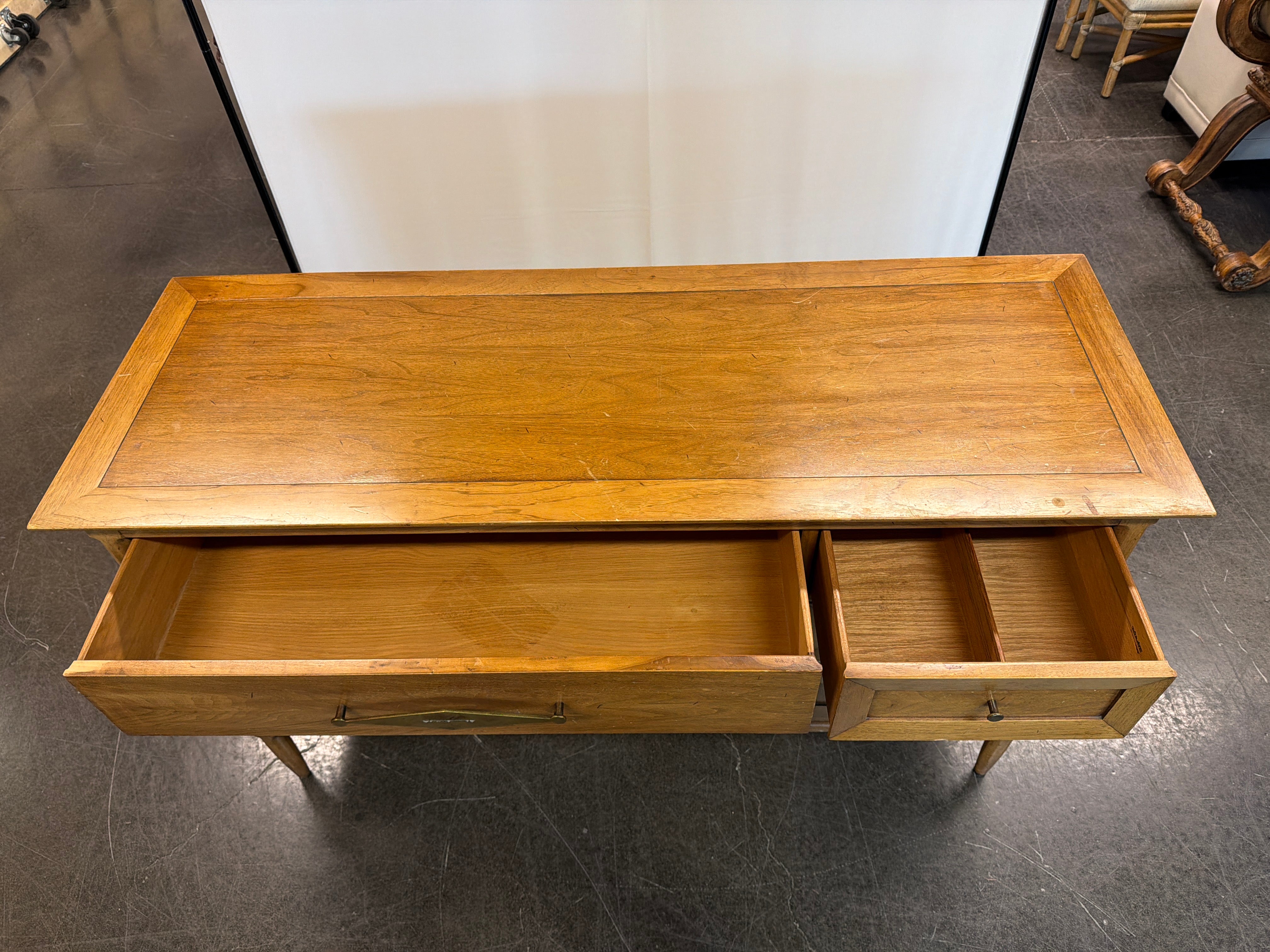 Sophisticate by TOMLINSON Six Drawer Dresser