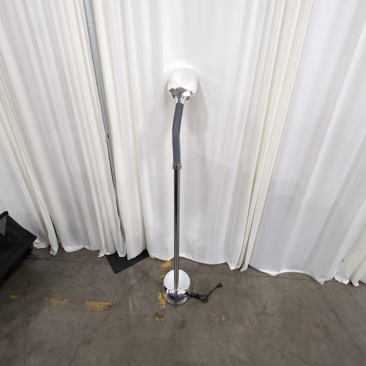 Chrome Flexible Neck Floor Lamp with Fluorescent Bulbs