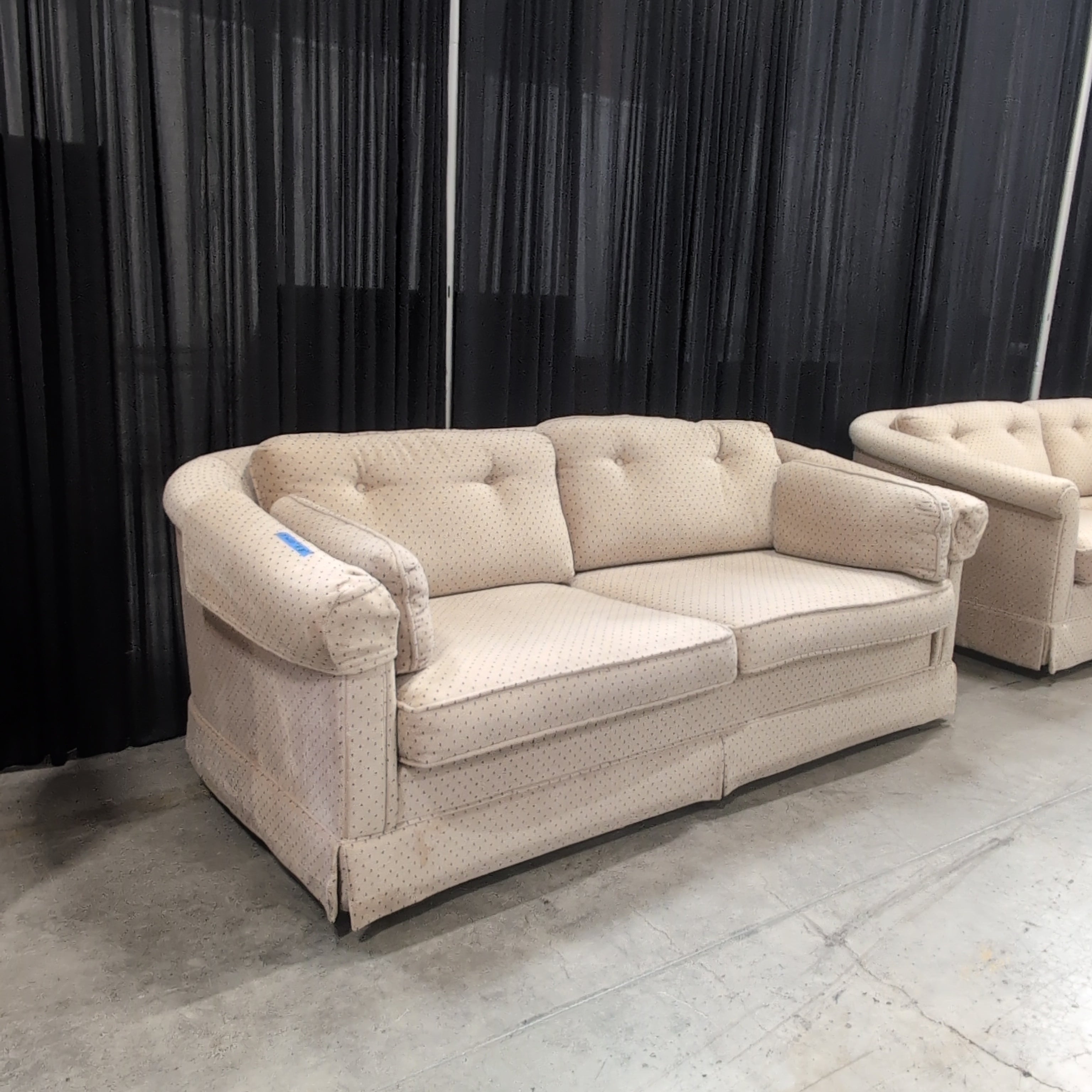 Beige Dotted Fabric Rolled Arm Couch with Button Tufting