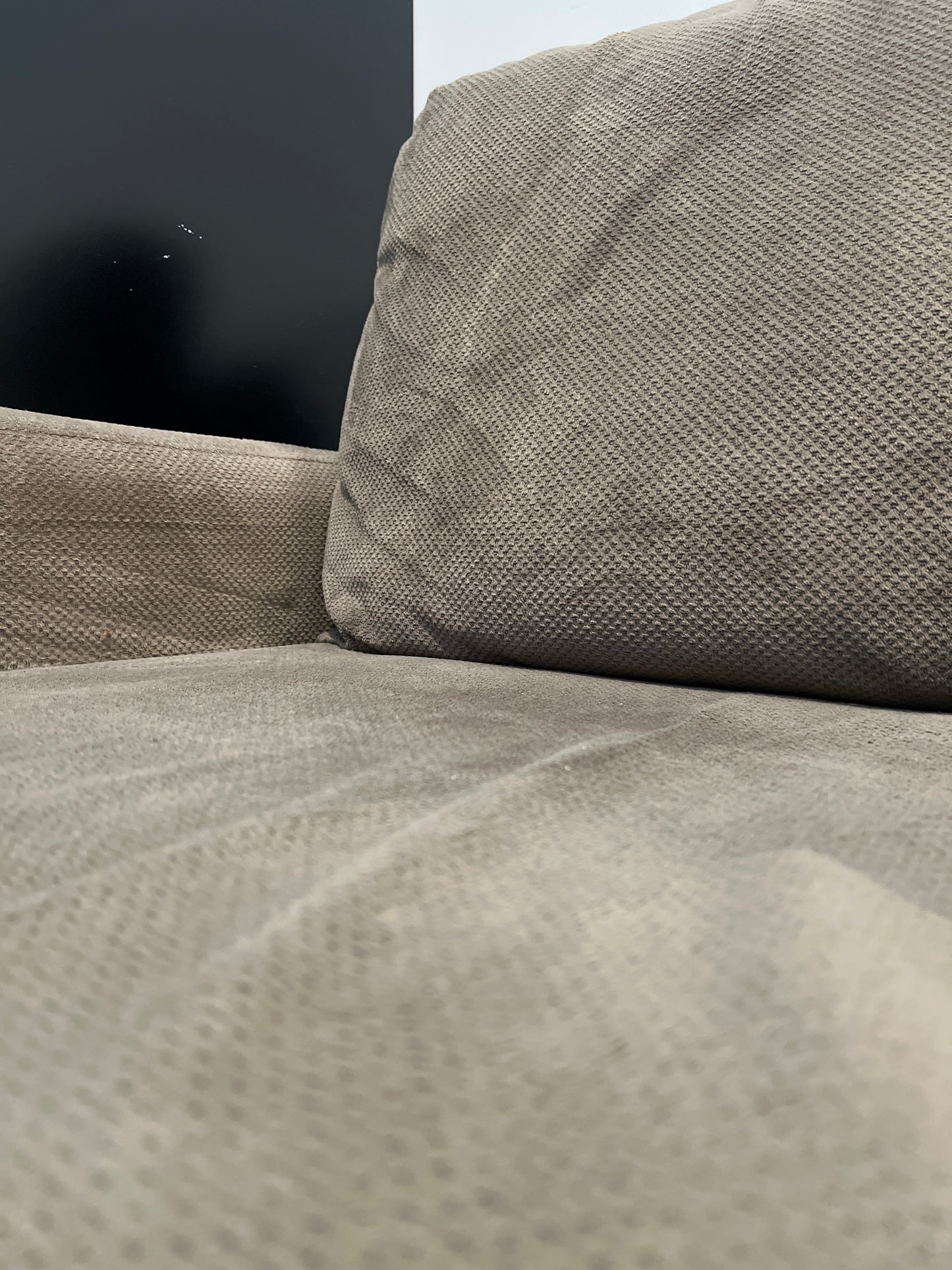 Cozy Taupe Sectional Sofa with Chaise Lounge