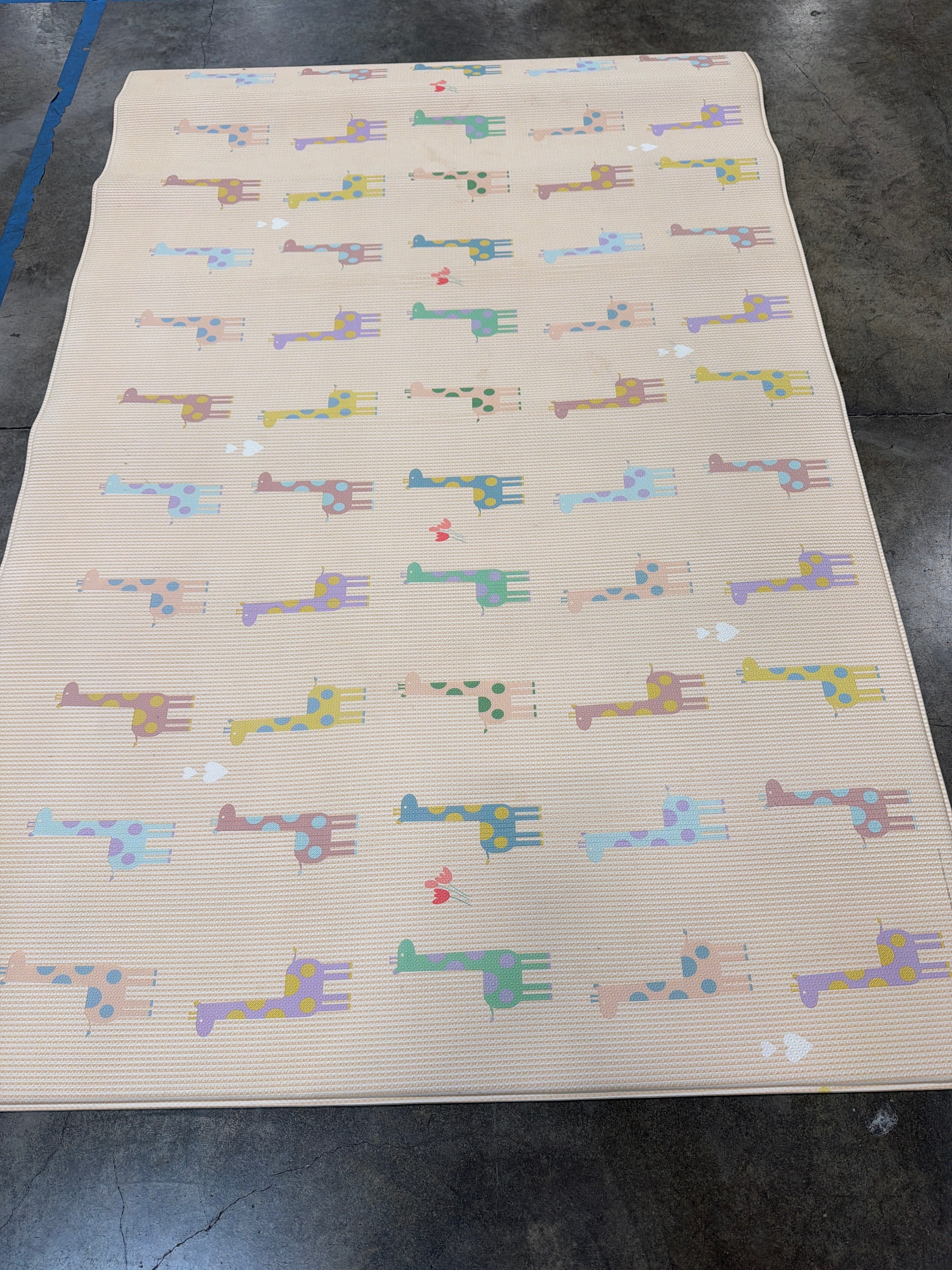 Beige Baby Care Play Mat | Giraffe in Love Design