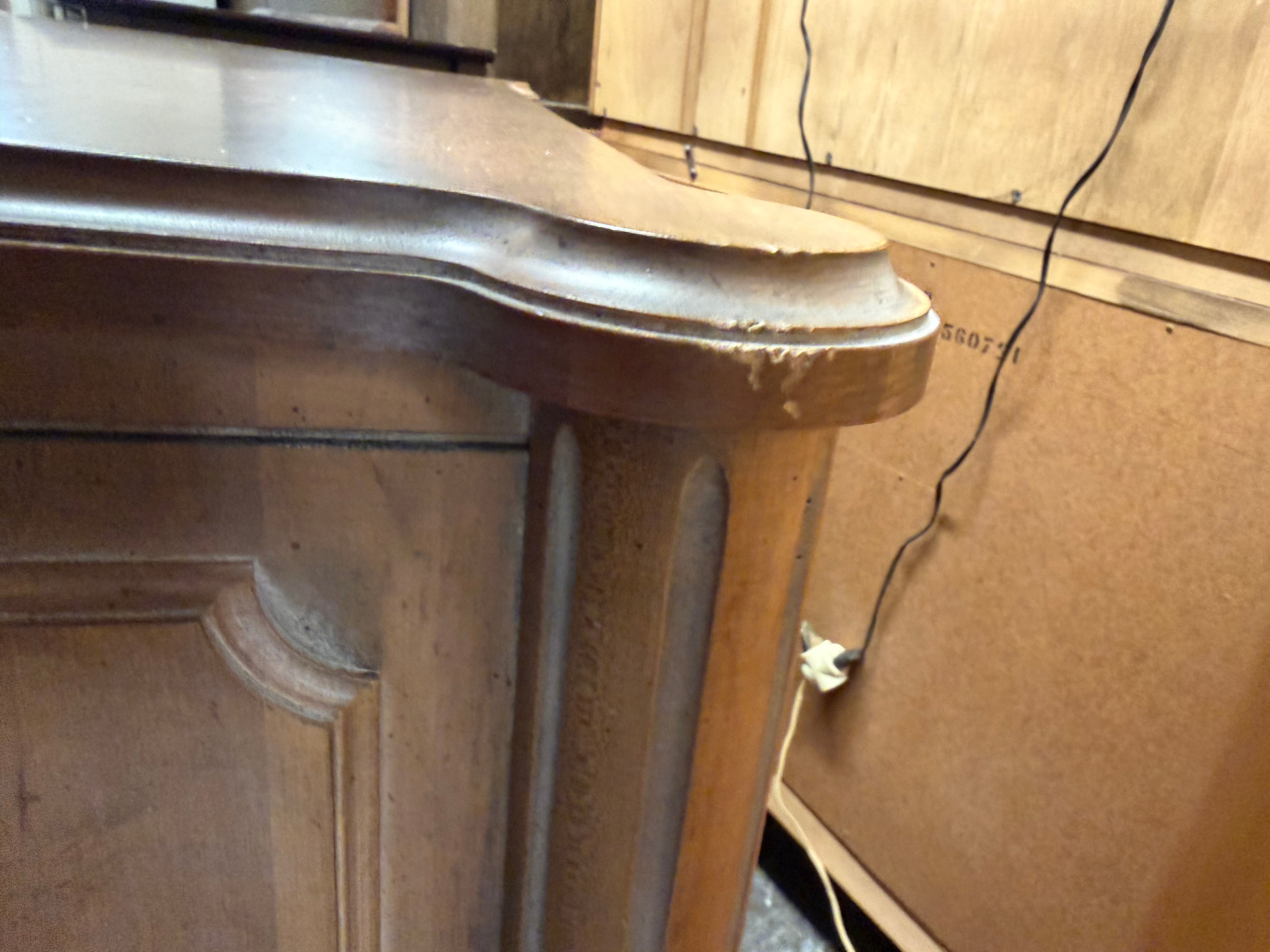 Ethan Allen Julian Chest in Great Condition Condition