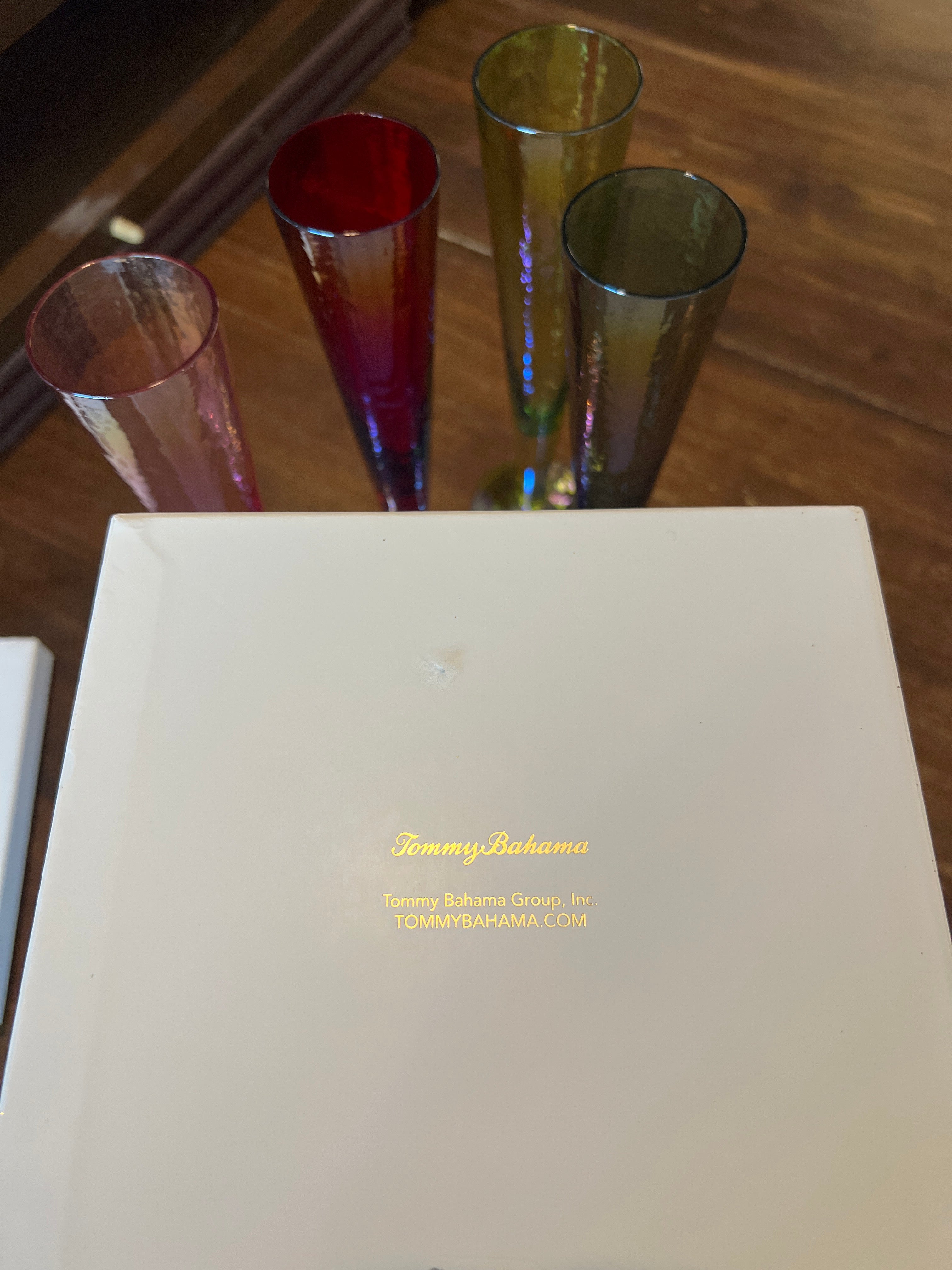 Tommy Bahama Luster Champagne Glasses — Set of 4
