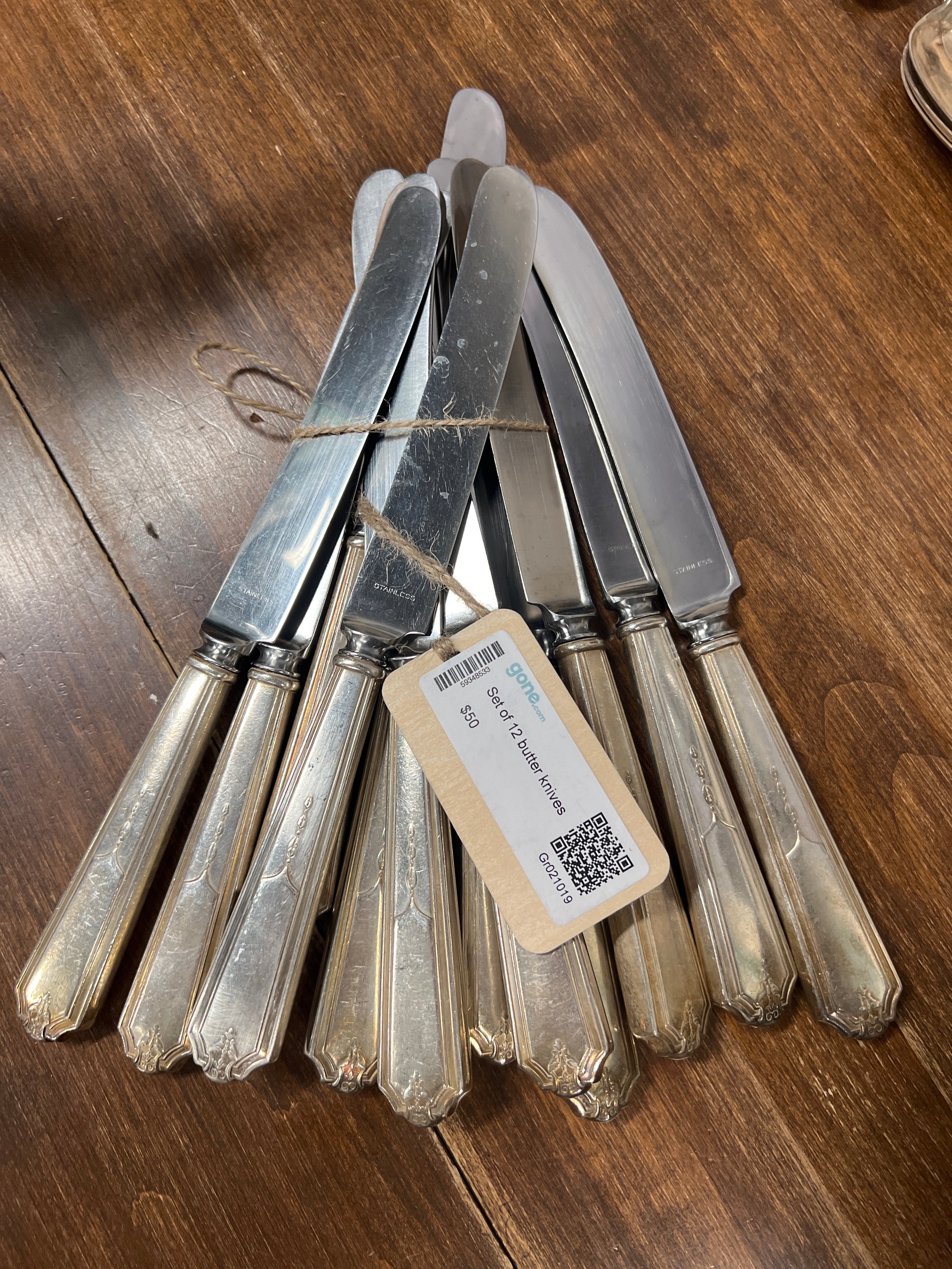 Set of 12 butter knives