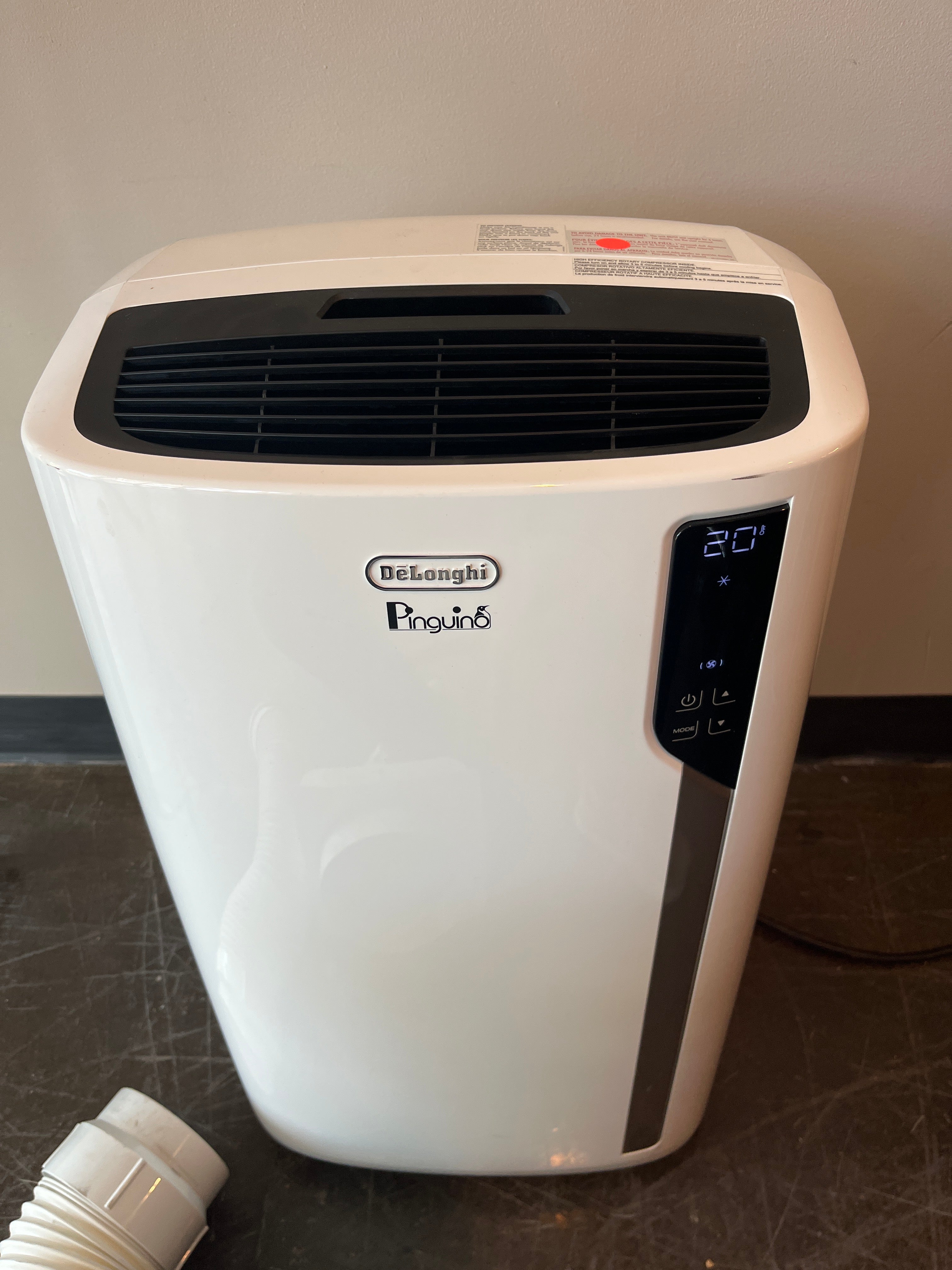 De'Longhi Pinguino 4-in-1: Air Conditioner, Heater, Dehumidifier, and Fan
