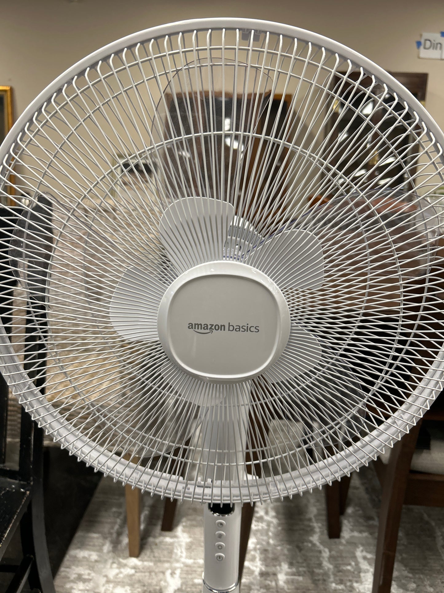 Amazon Basics Fan
