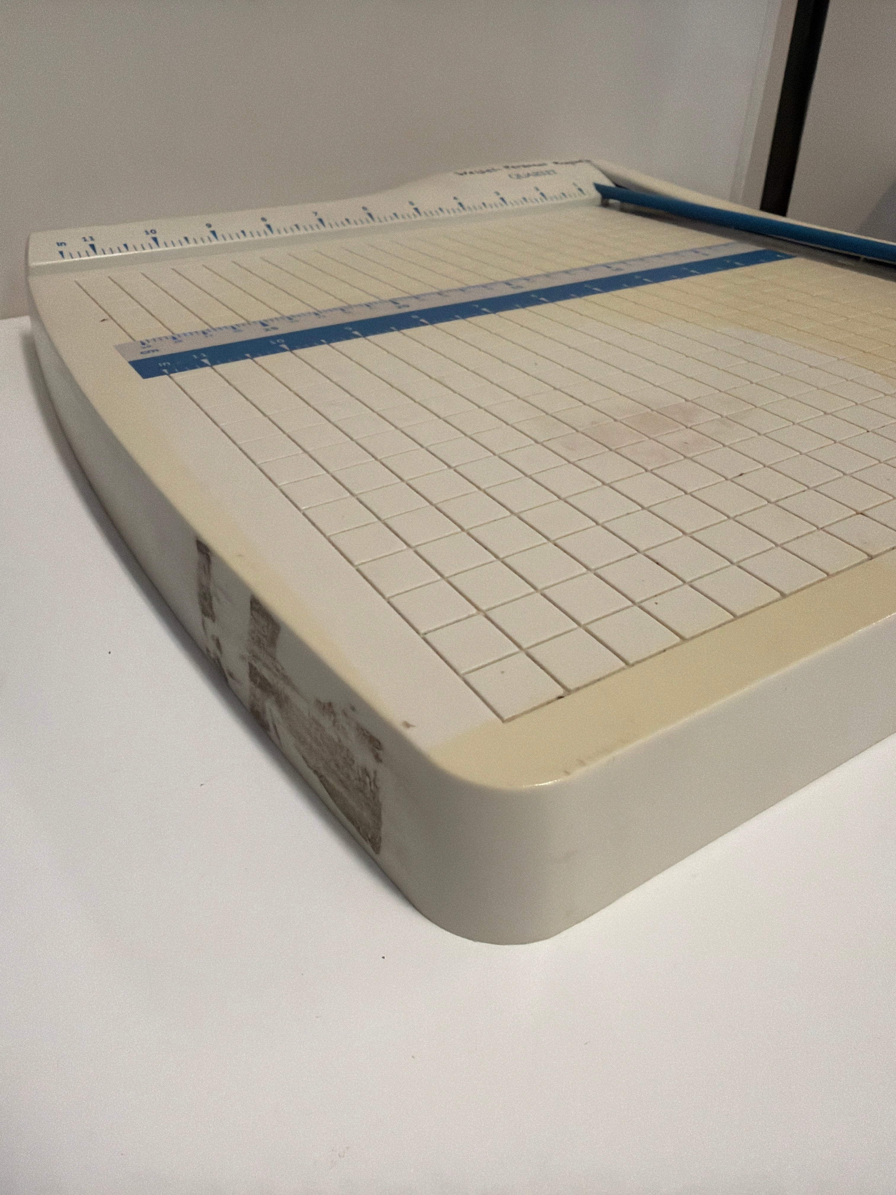 QUARTET Guillotine Paper Trimmer Model 9312 with Grid Base