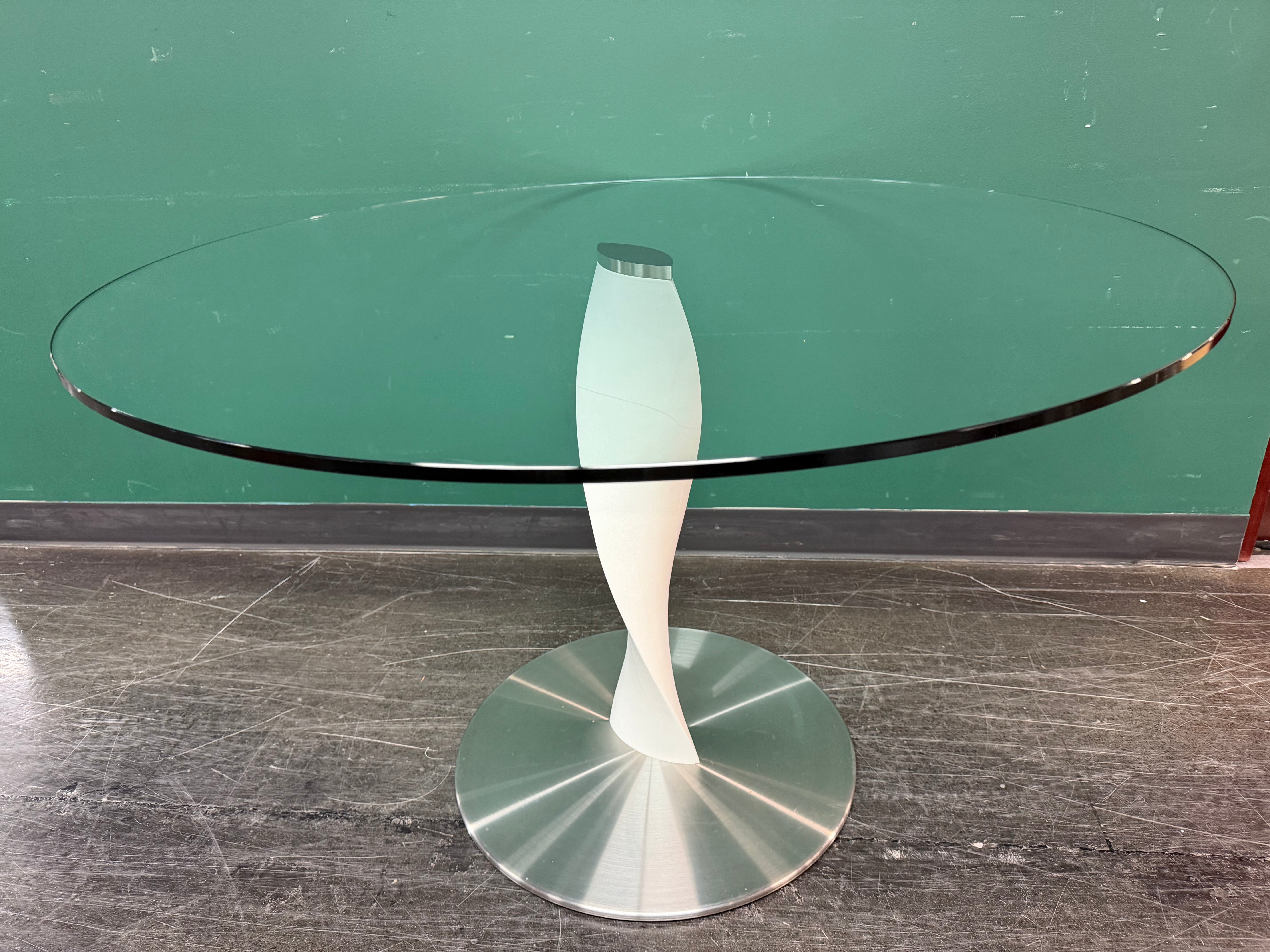 The Spin Dining Table by Porada - Made in Italy - ($3700+ New)