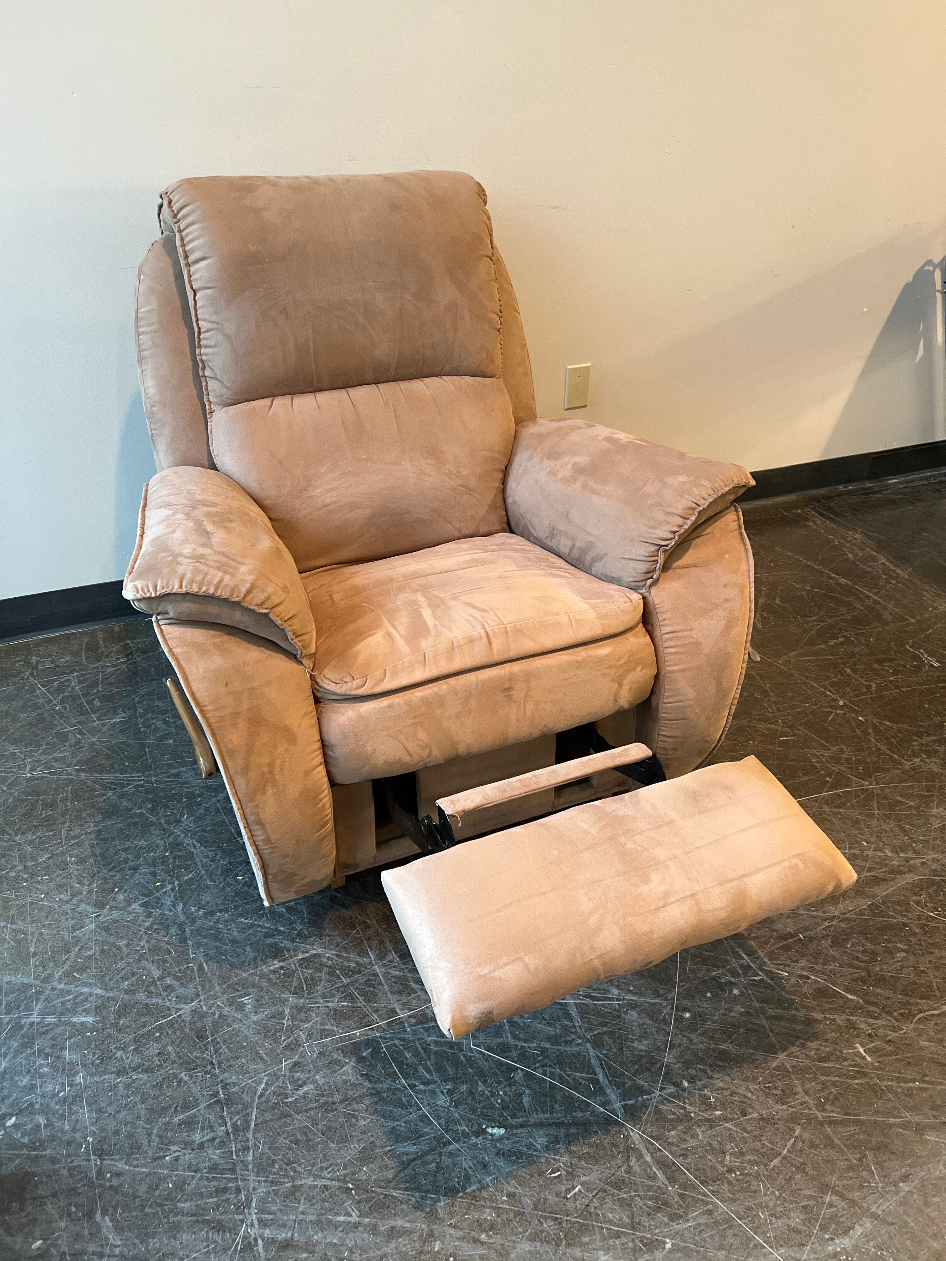 LA-Z-BOY Tan Fabric Recliner Chair