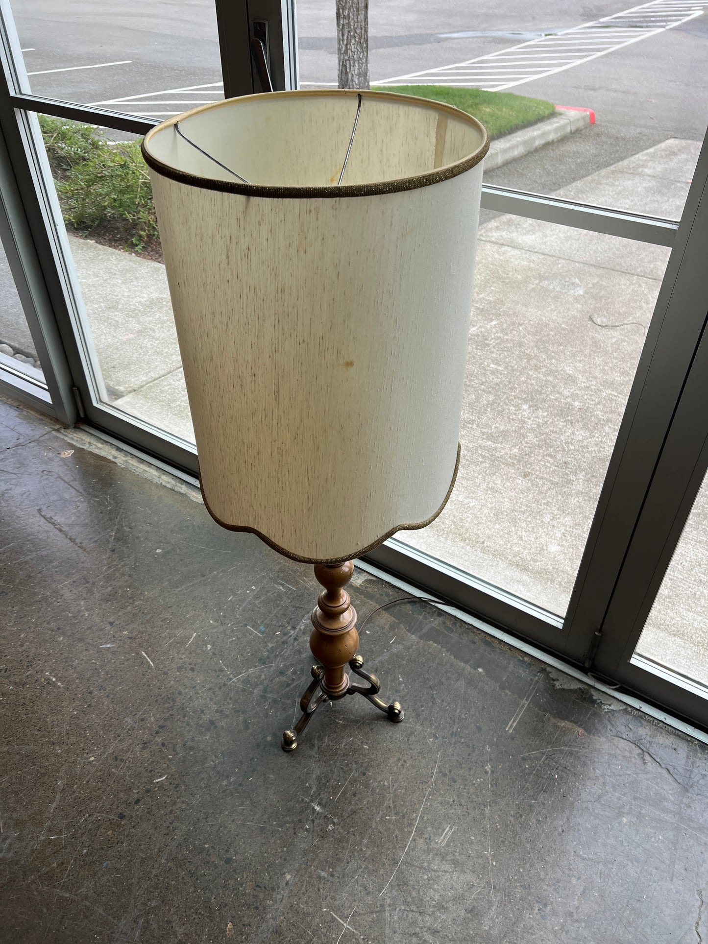 Vintage Brass Candlestick Table Lamp with Scalloped Shade