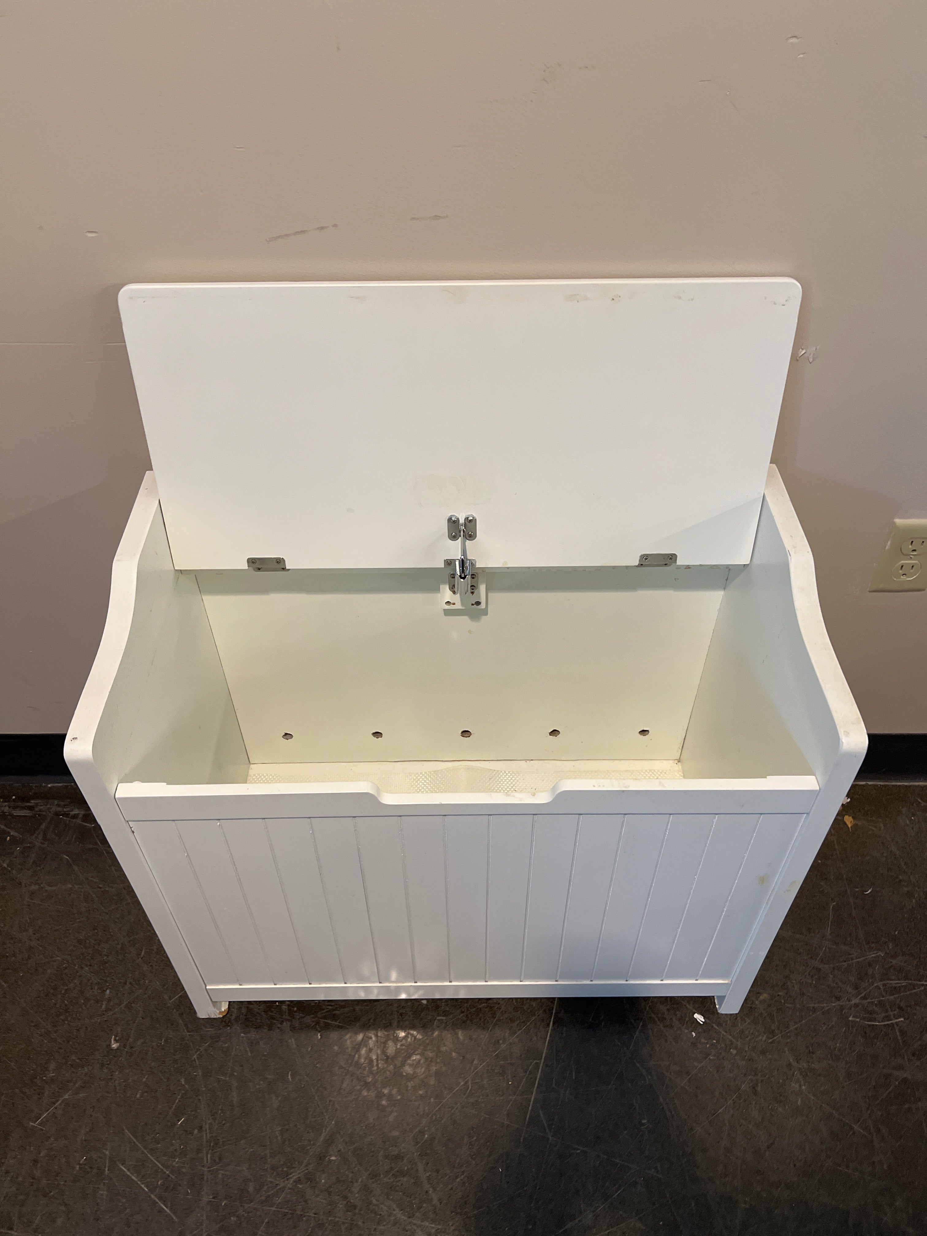 Minimalist White Wooden Storage Bench