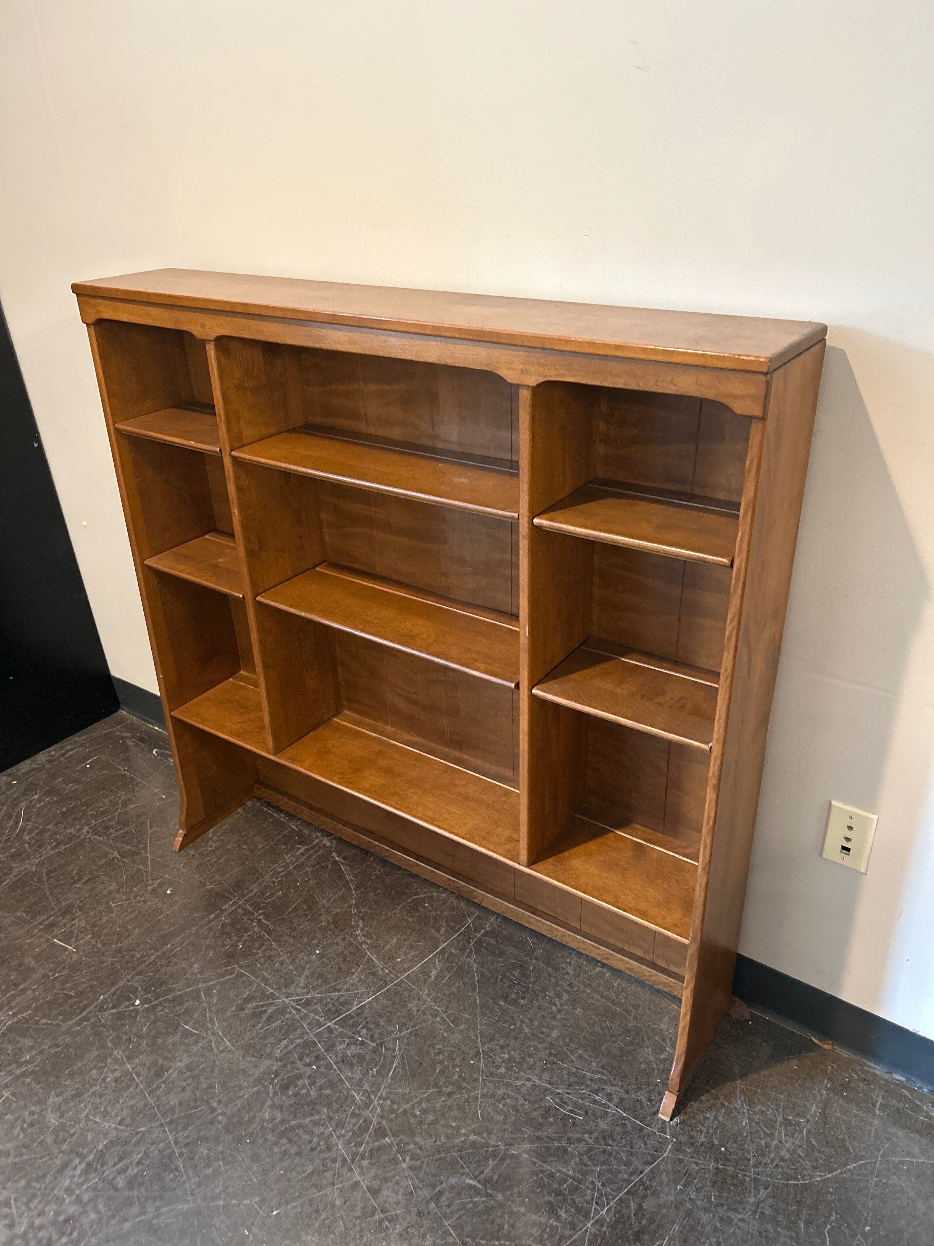 Mid-Century Wood Bookshelf – 3-Column Design