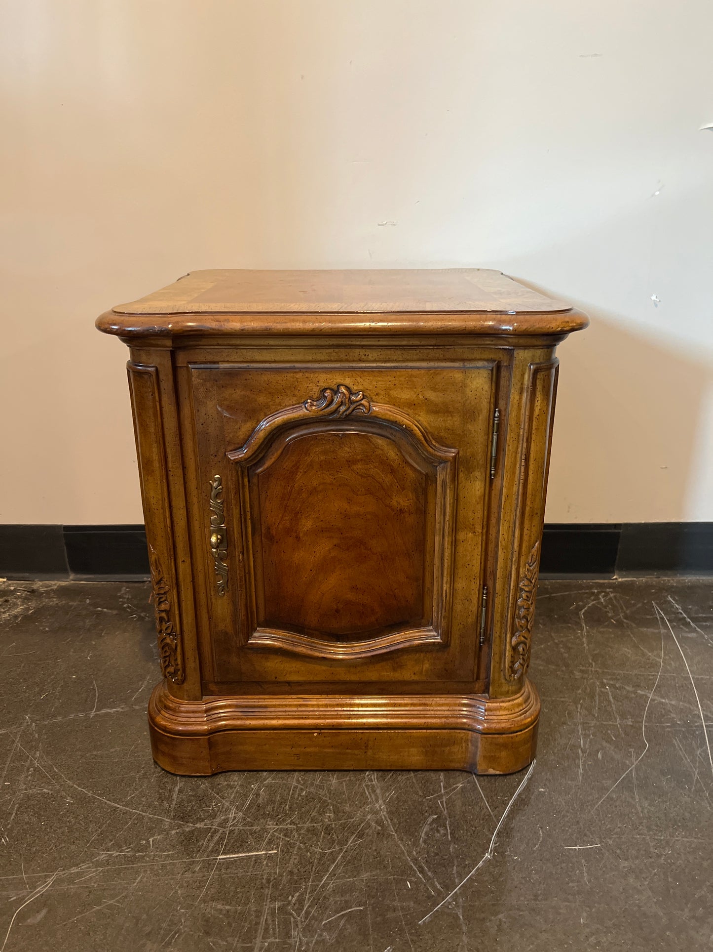 Drexel Heritage Mid Century Modern Side Table