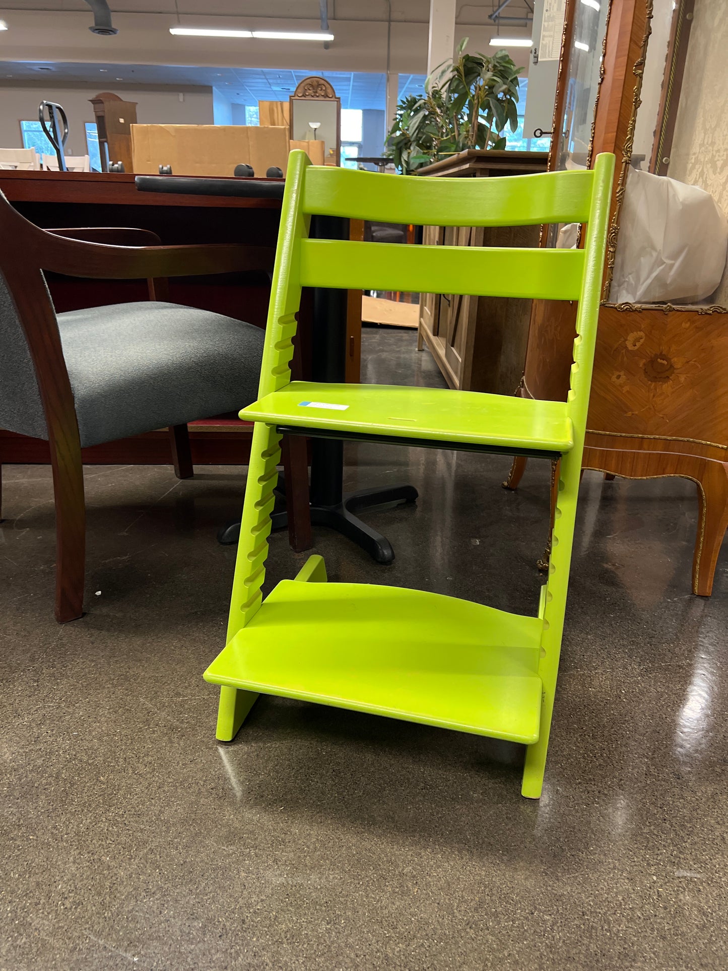 Stokke height chair