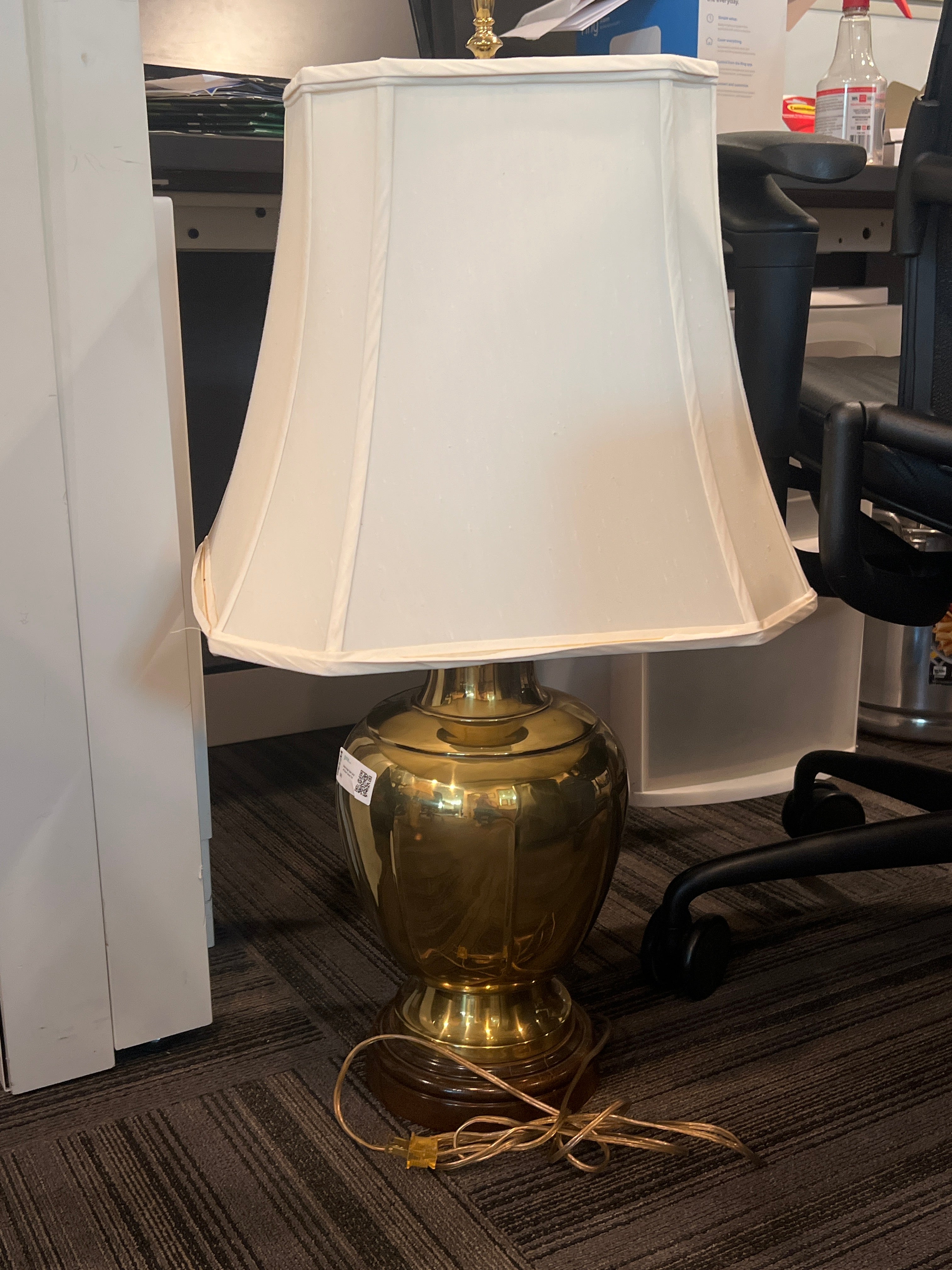 Brass Vintage Table Lamp with Brown Texture Trim
