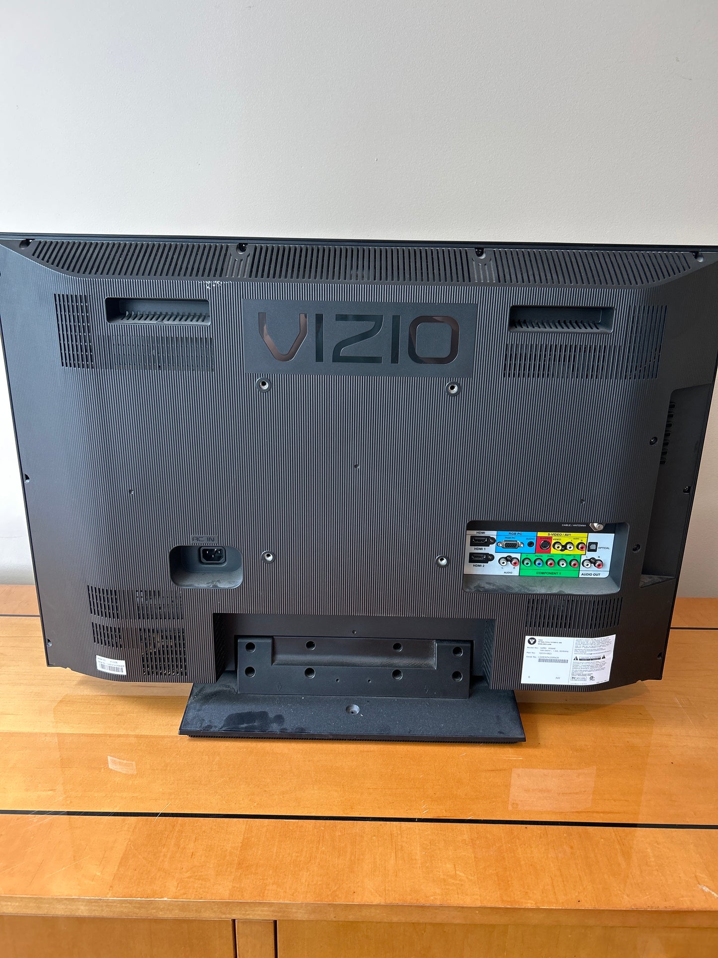 Vizio TV Model: VO320e