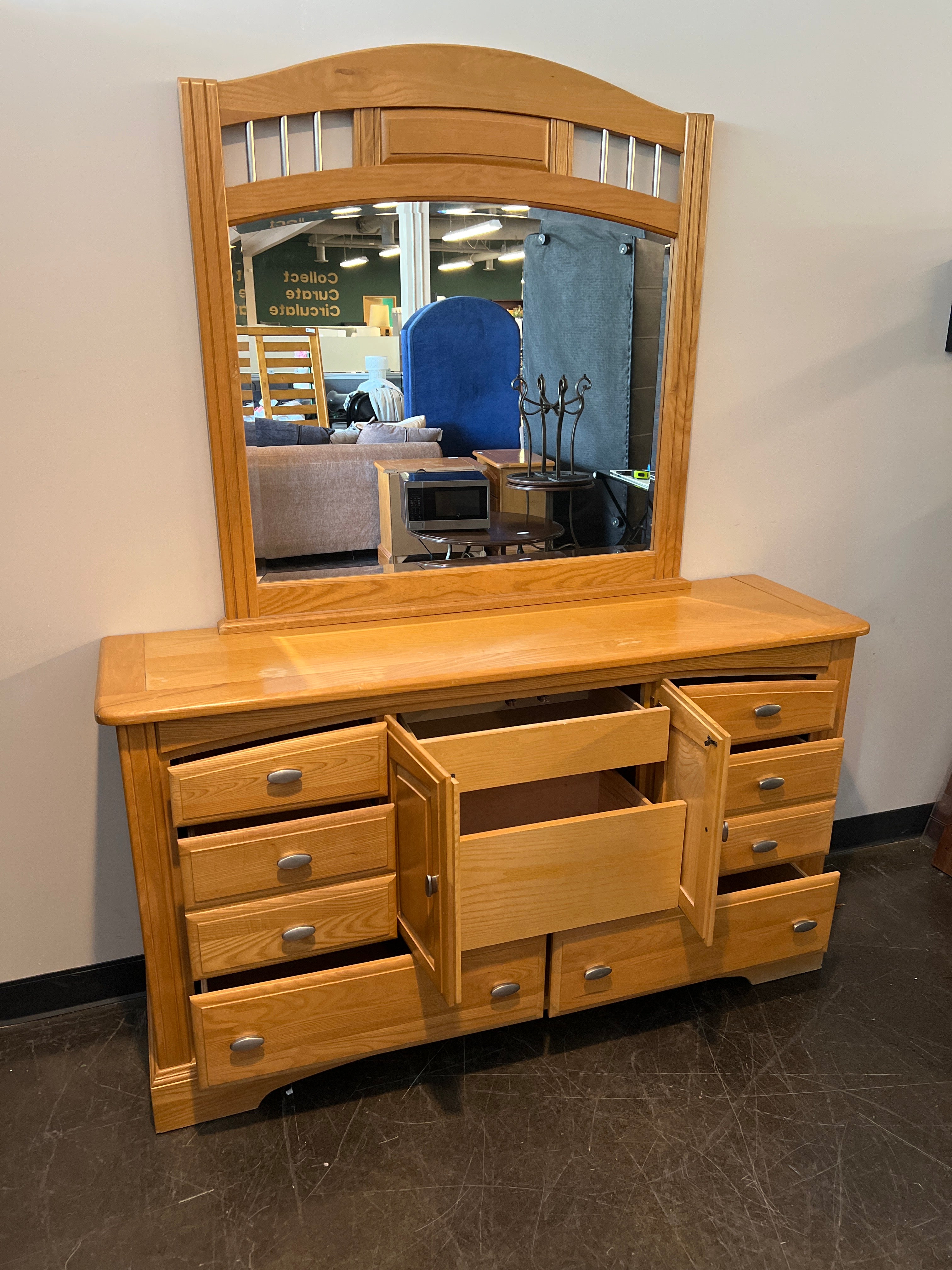 Oak Dresser with Mirror – 10 Drawers + Cabinet Storage