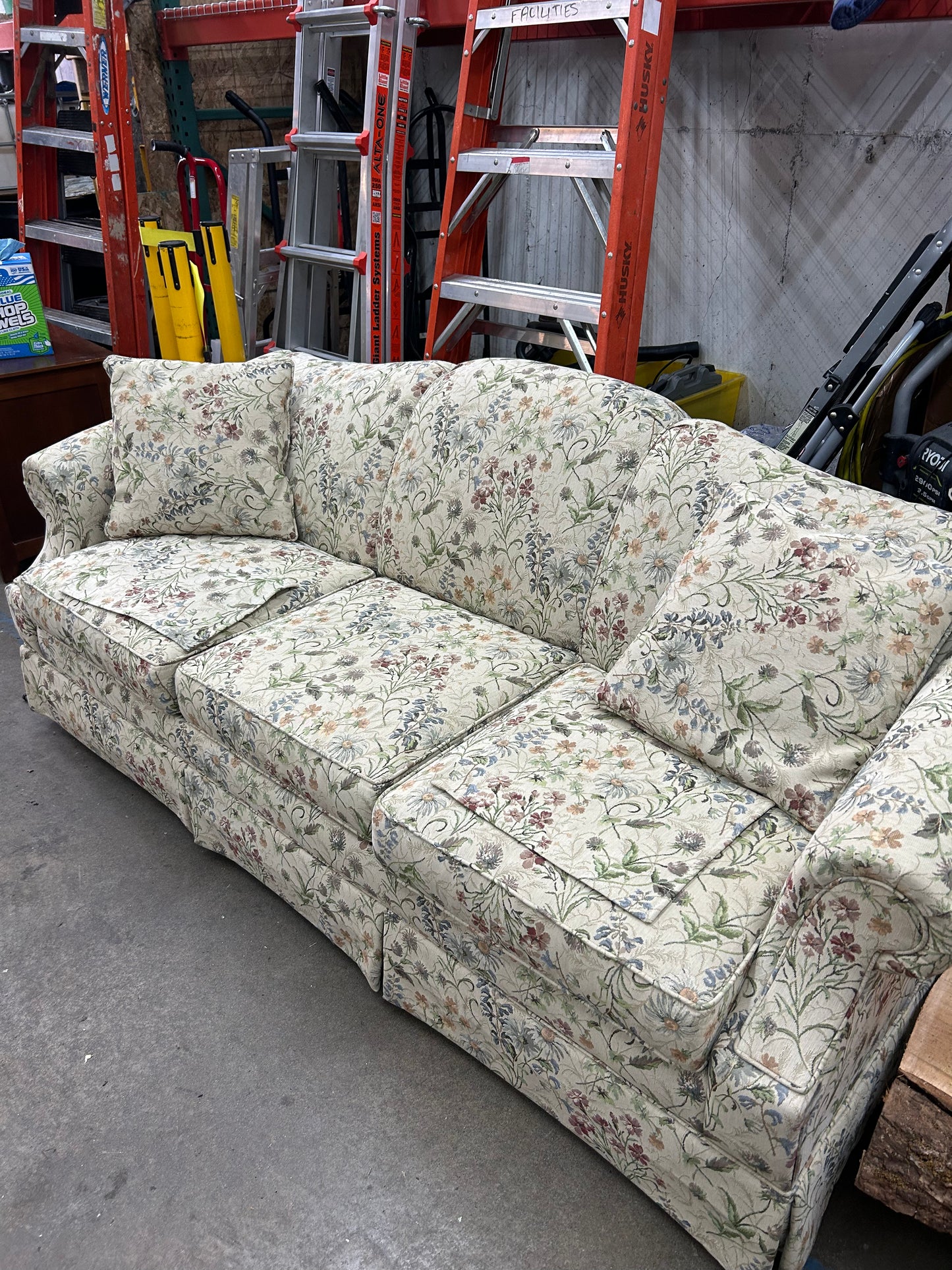 Floral Sofa Couch Flexsteel