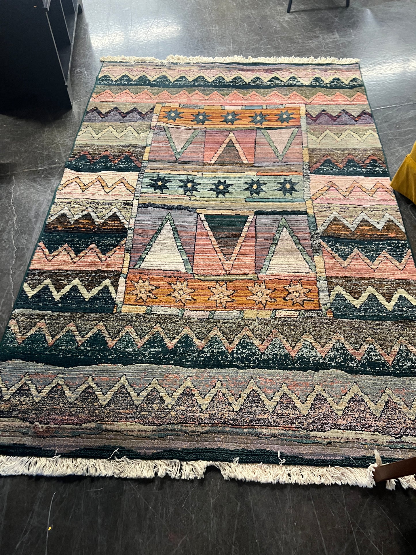 Unique 5x8 Rug