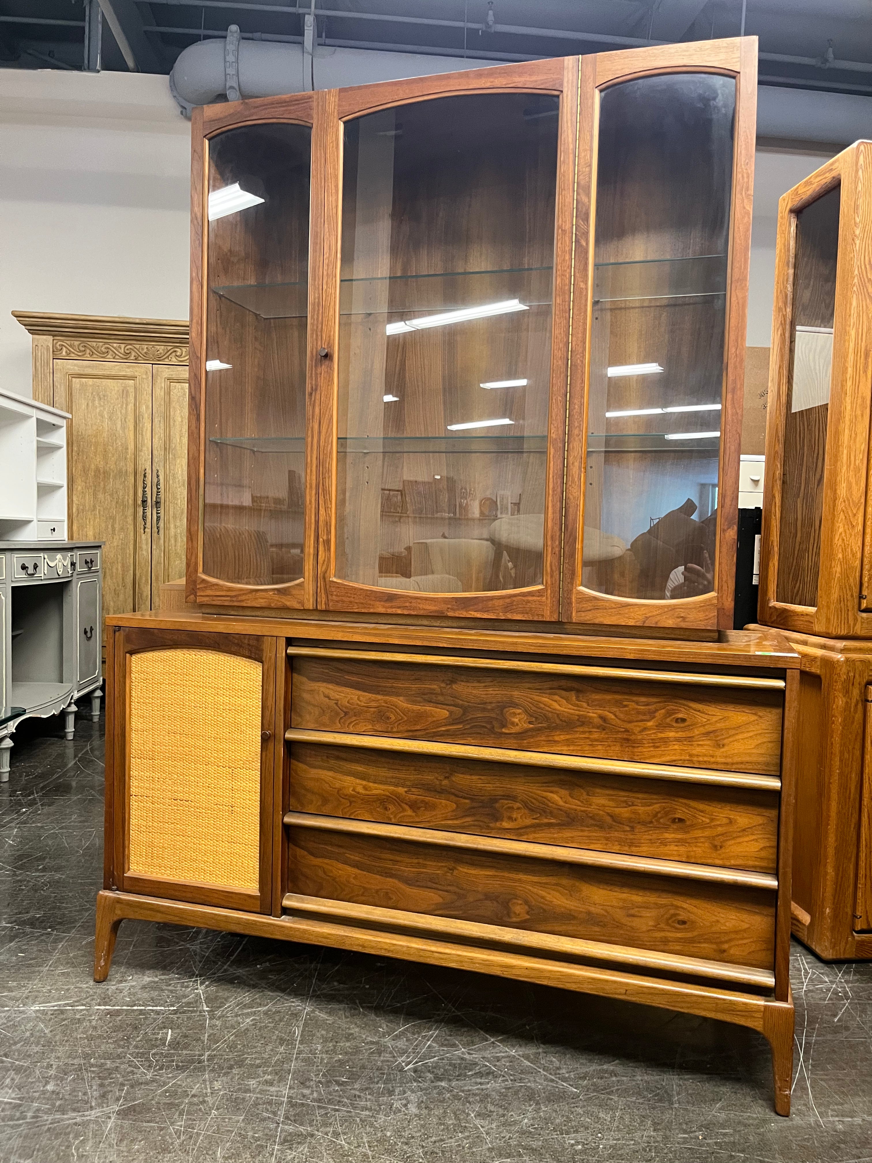 Lane Mid Century Modern Sideboard Buffet Display Case - Simply Stunning
