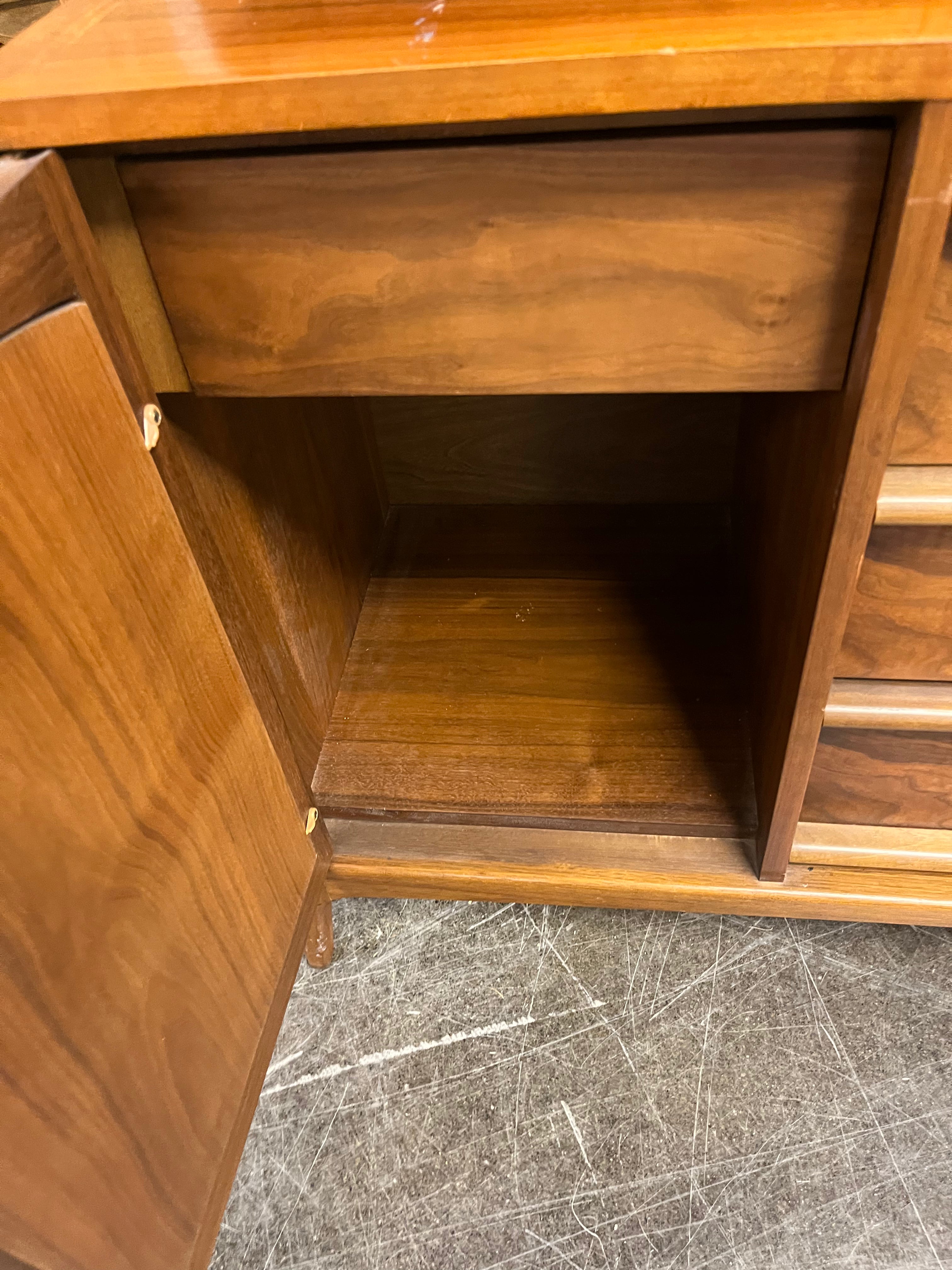 Lane Mid Century Modern Sideboard Buffet Display Case - Simply Stunning