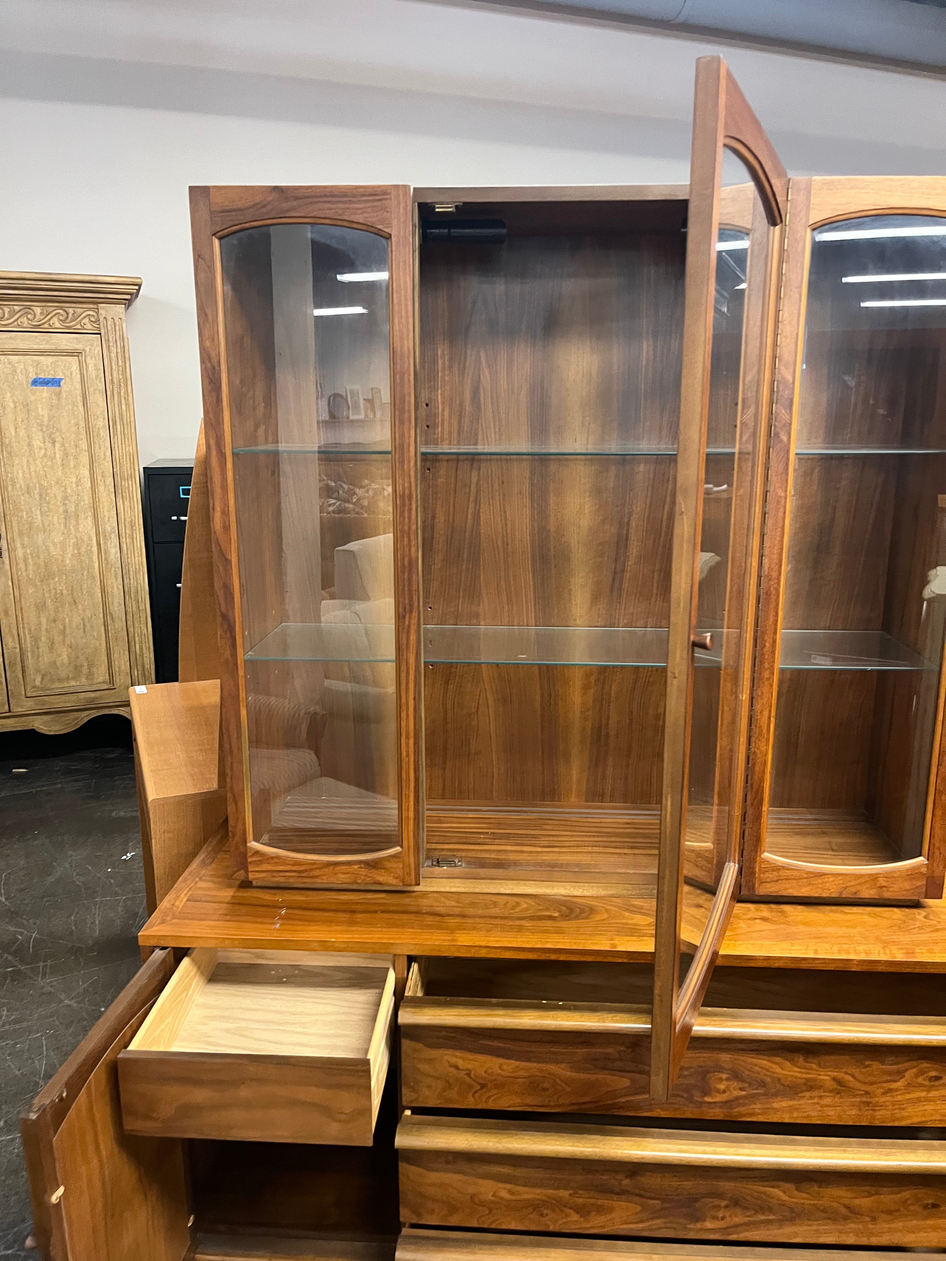 Lane Mid Century Modern Sideboard Buffet Display Case - Simply Stunning