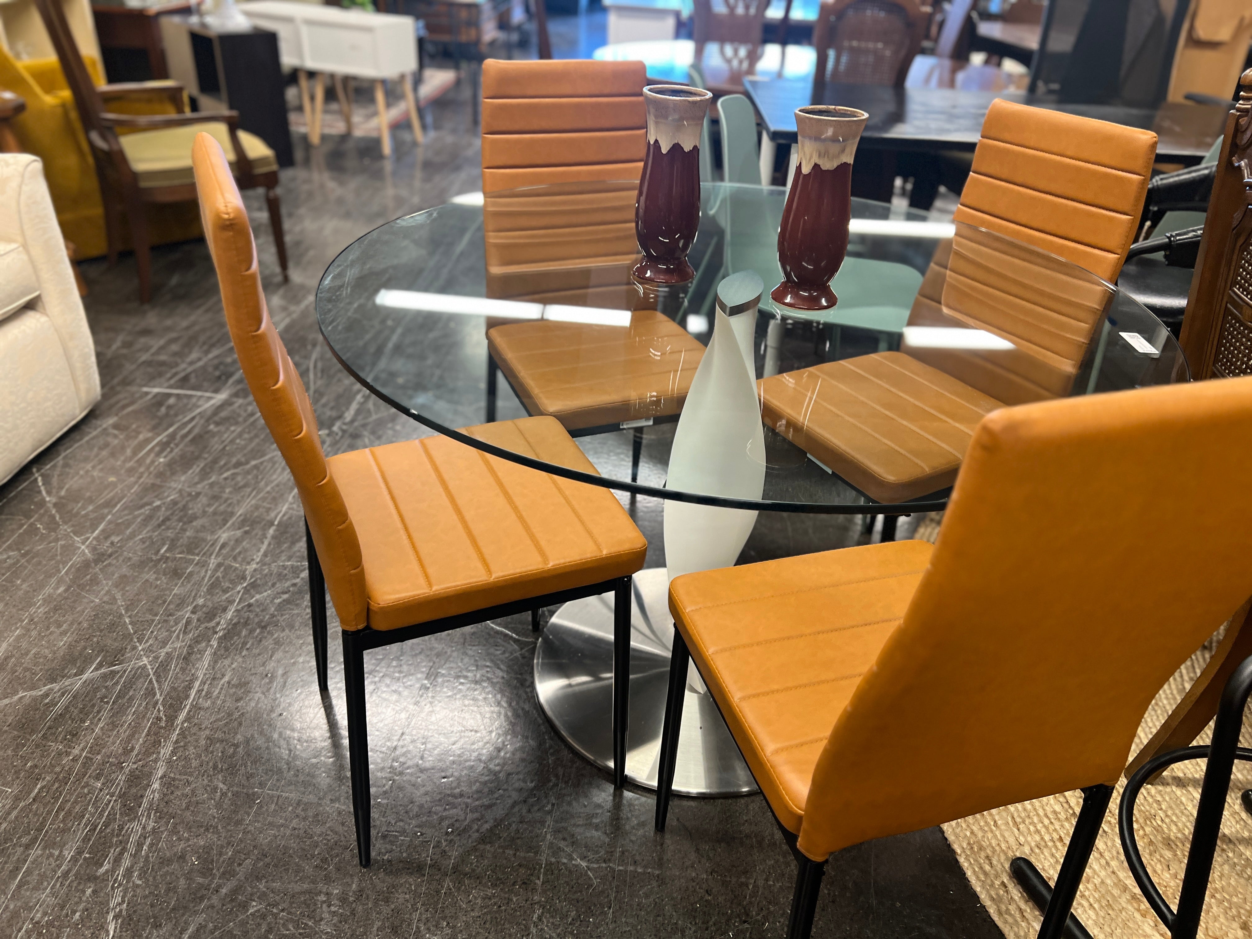 4 Leather Dining Chairs (SET)