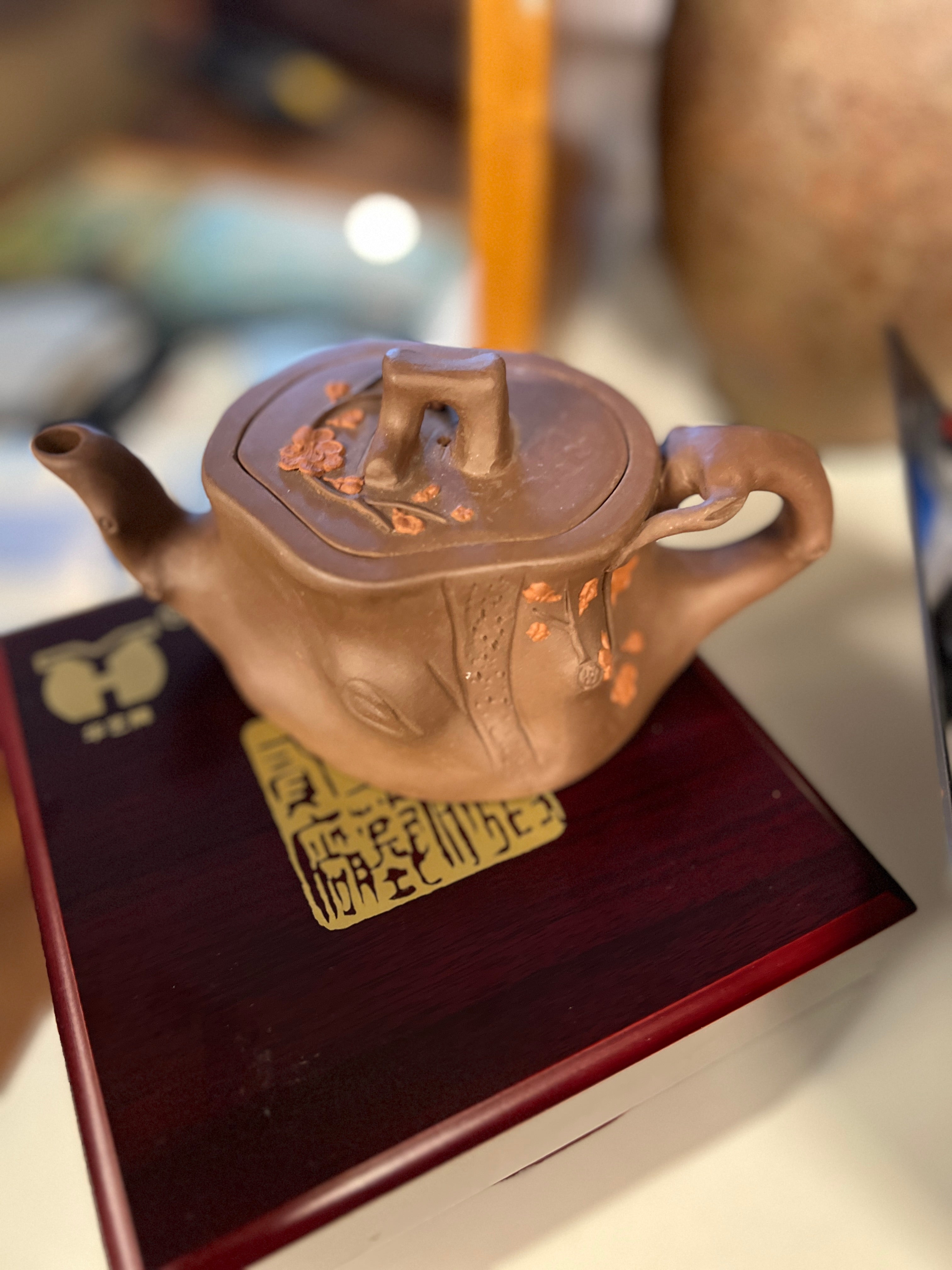 Ceramic Teapot in Wooden box