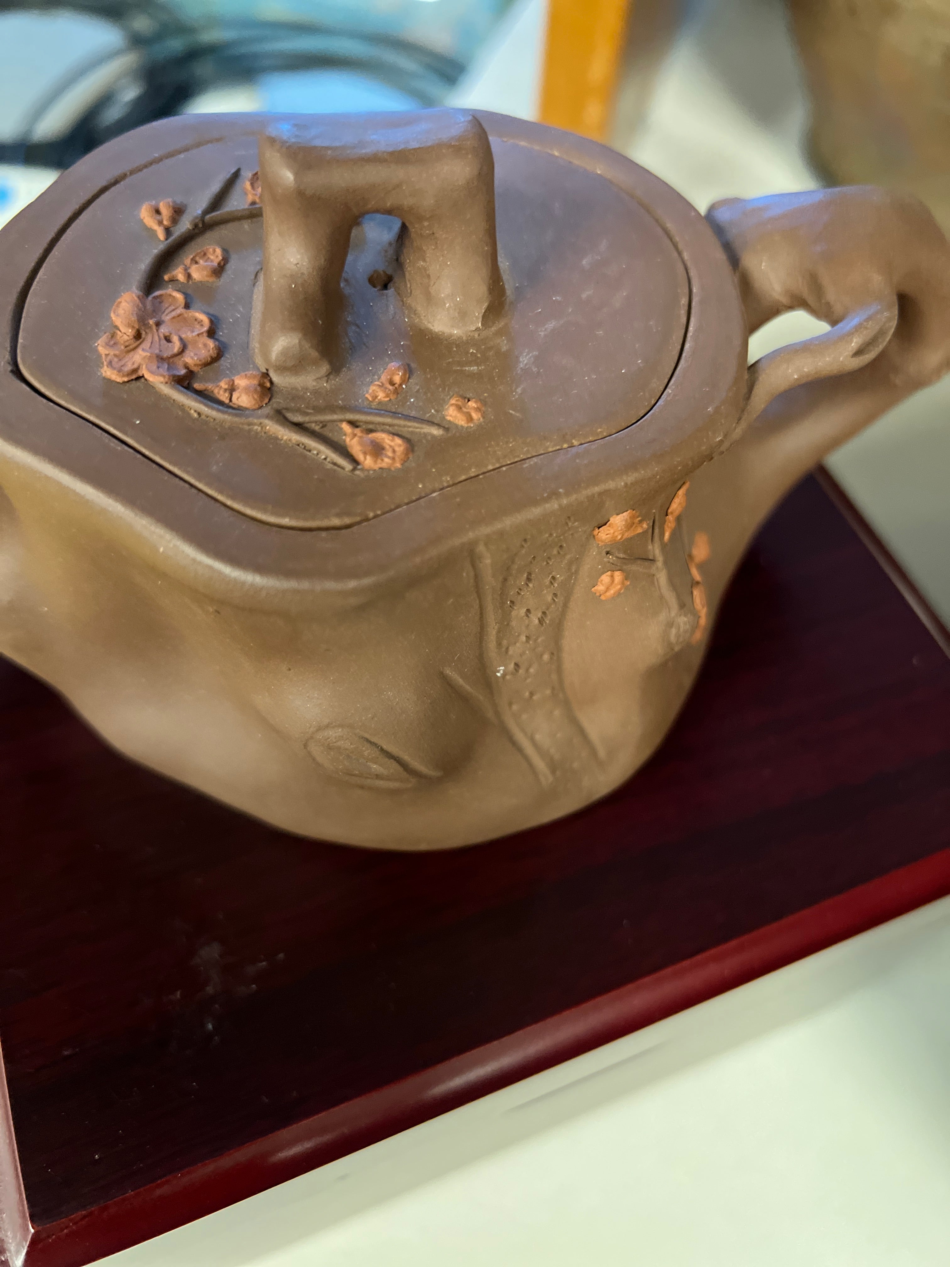 Ceramic Teapot in Wooden box