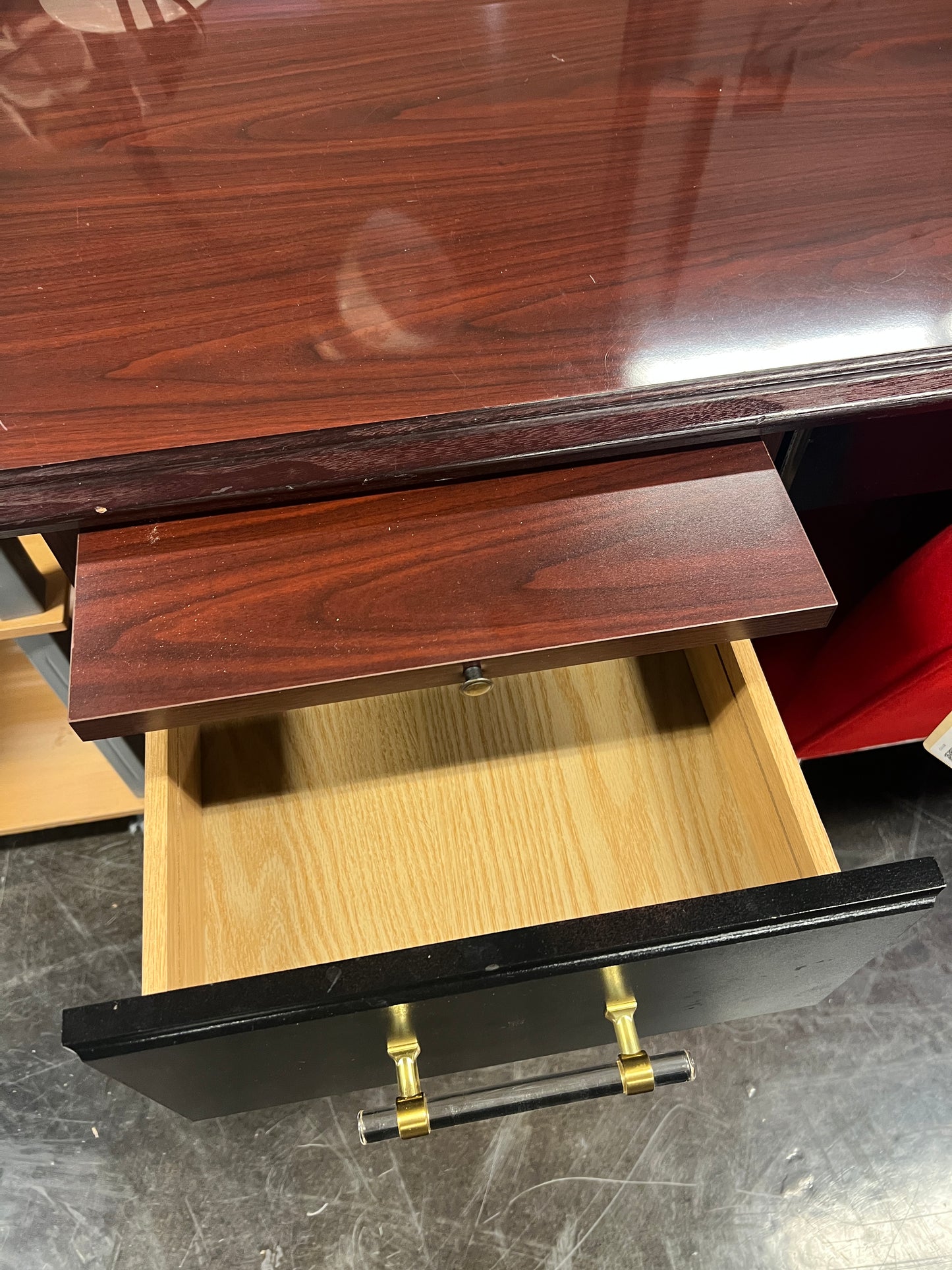 Hekman Desk with Clear Handles