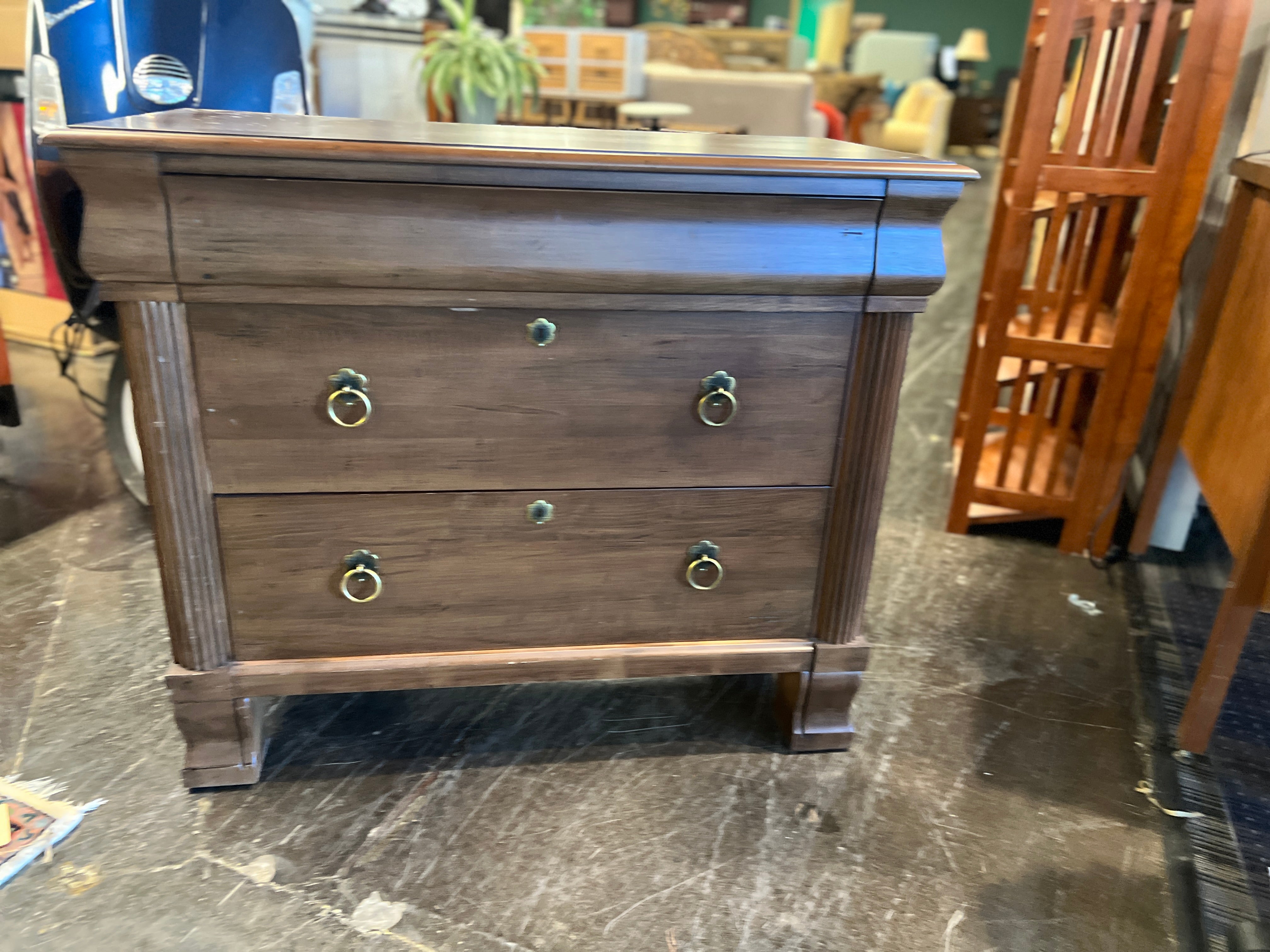 Ethan Allen 3 Drawer Daryn Night Table