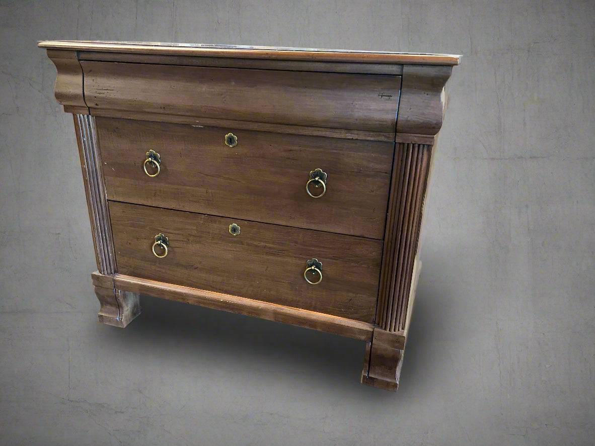 Ethan Allen 3 Drawer Daryn Night Table