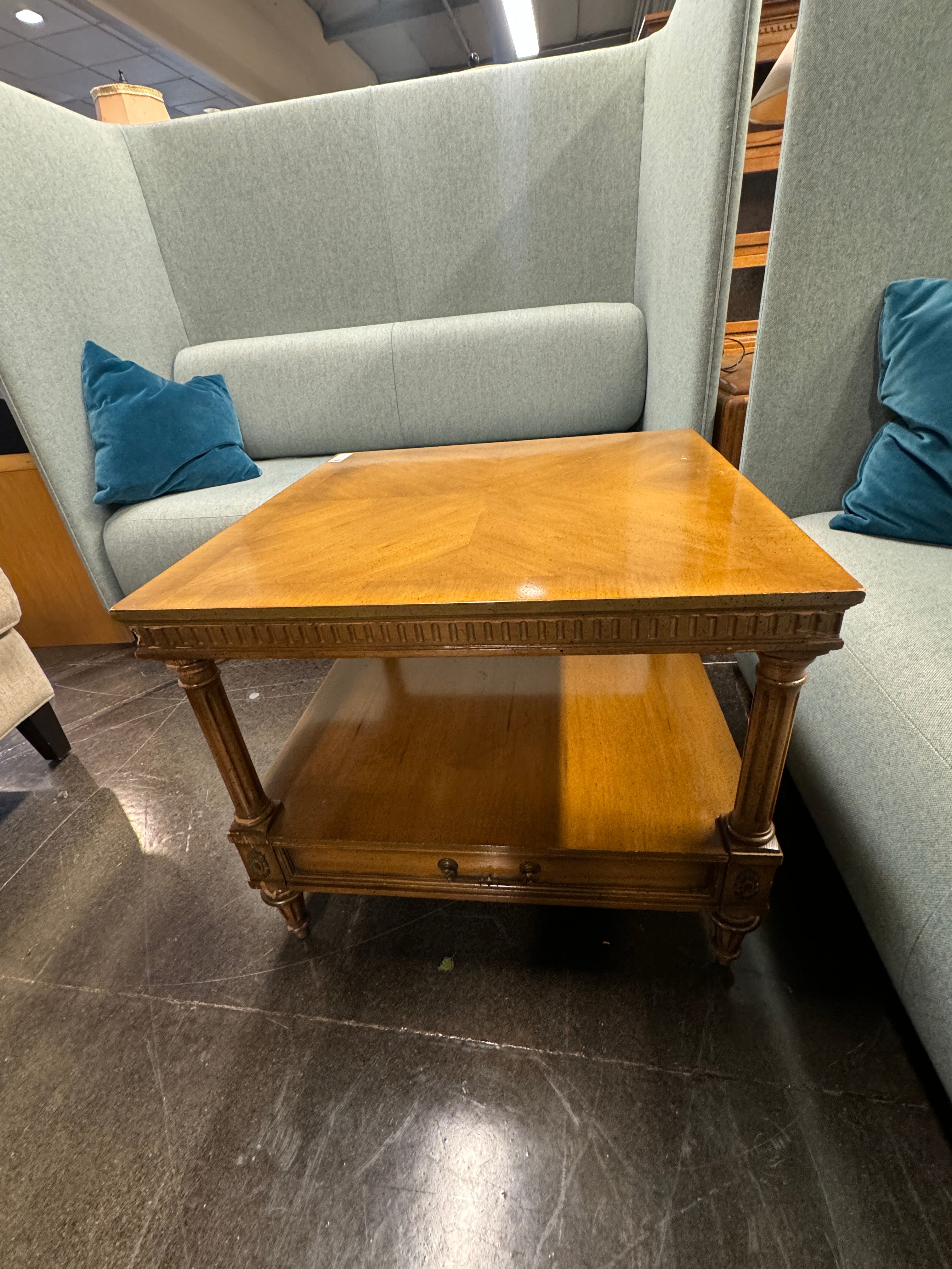 Vintage Weiman "Rockwood Collection" 1 drawer side table