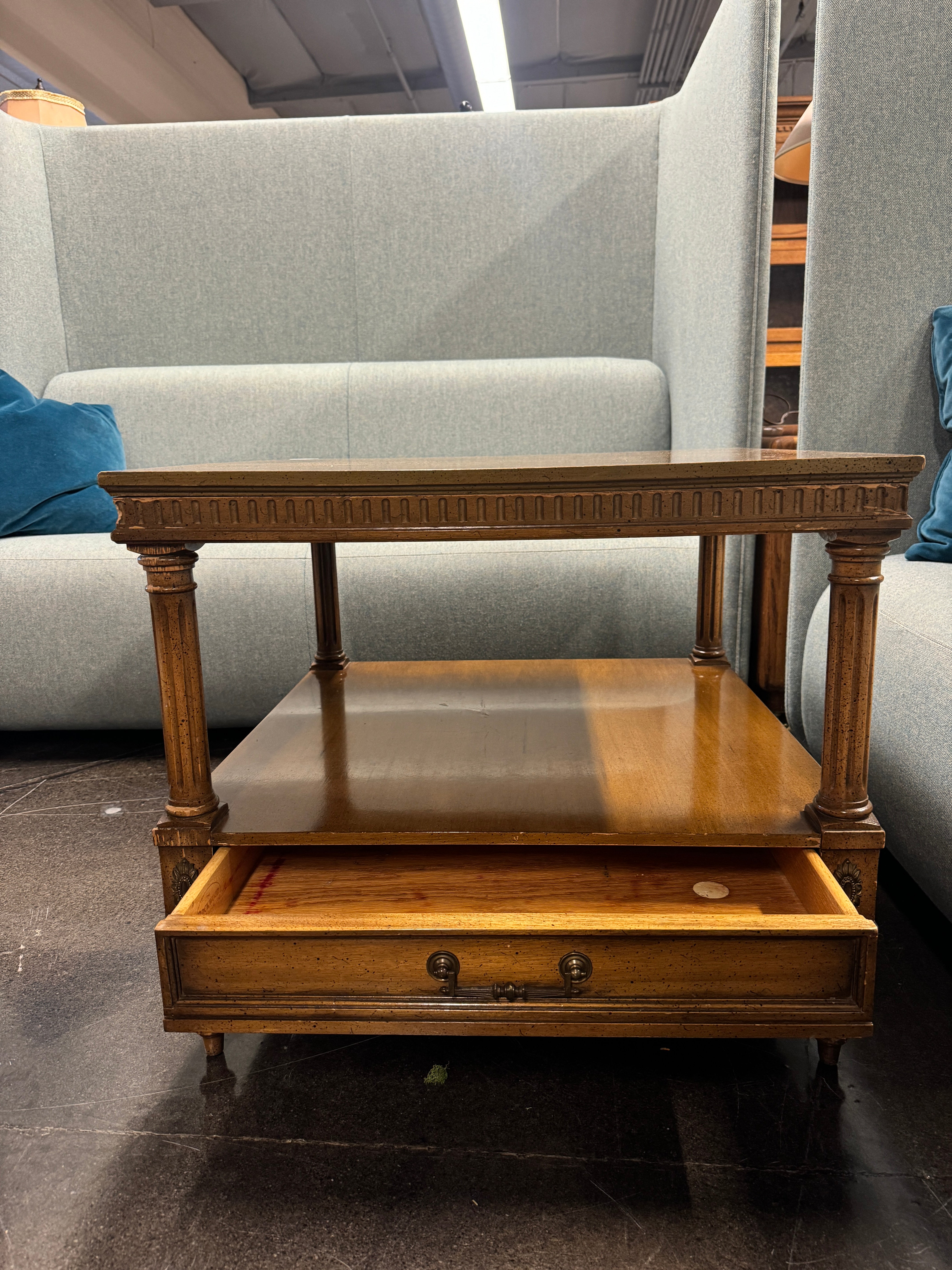 Vintage Weiman "Rockwood Collection" 1 drawer side table
