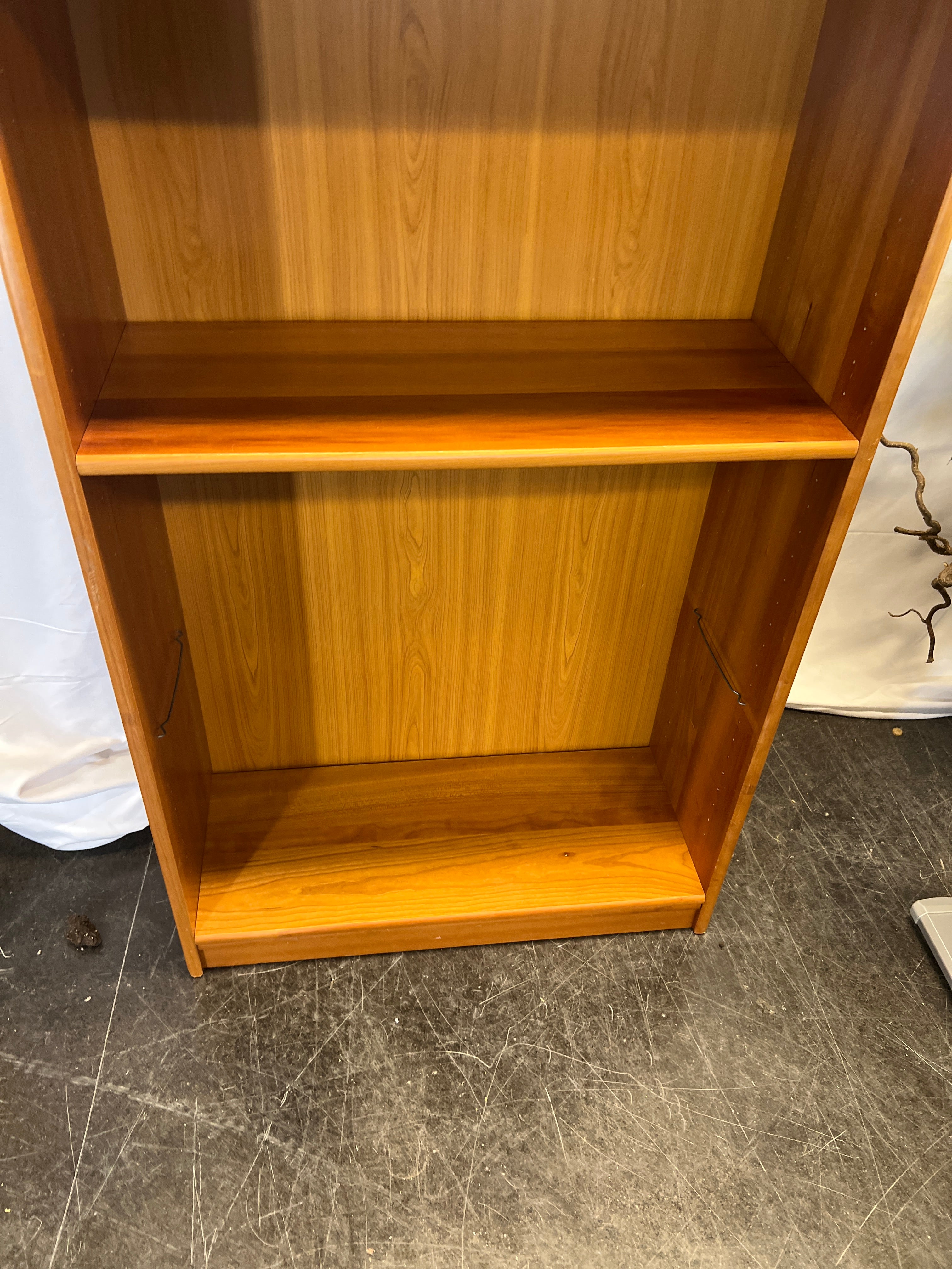 6 Shelf Wood Bookcase