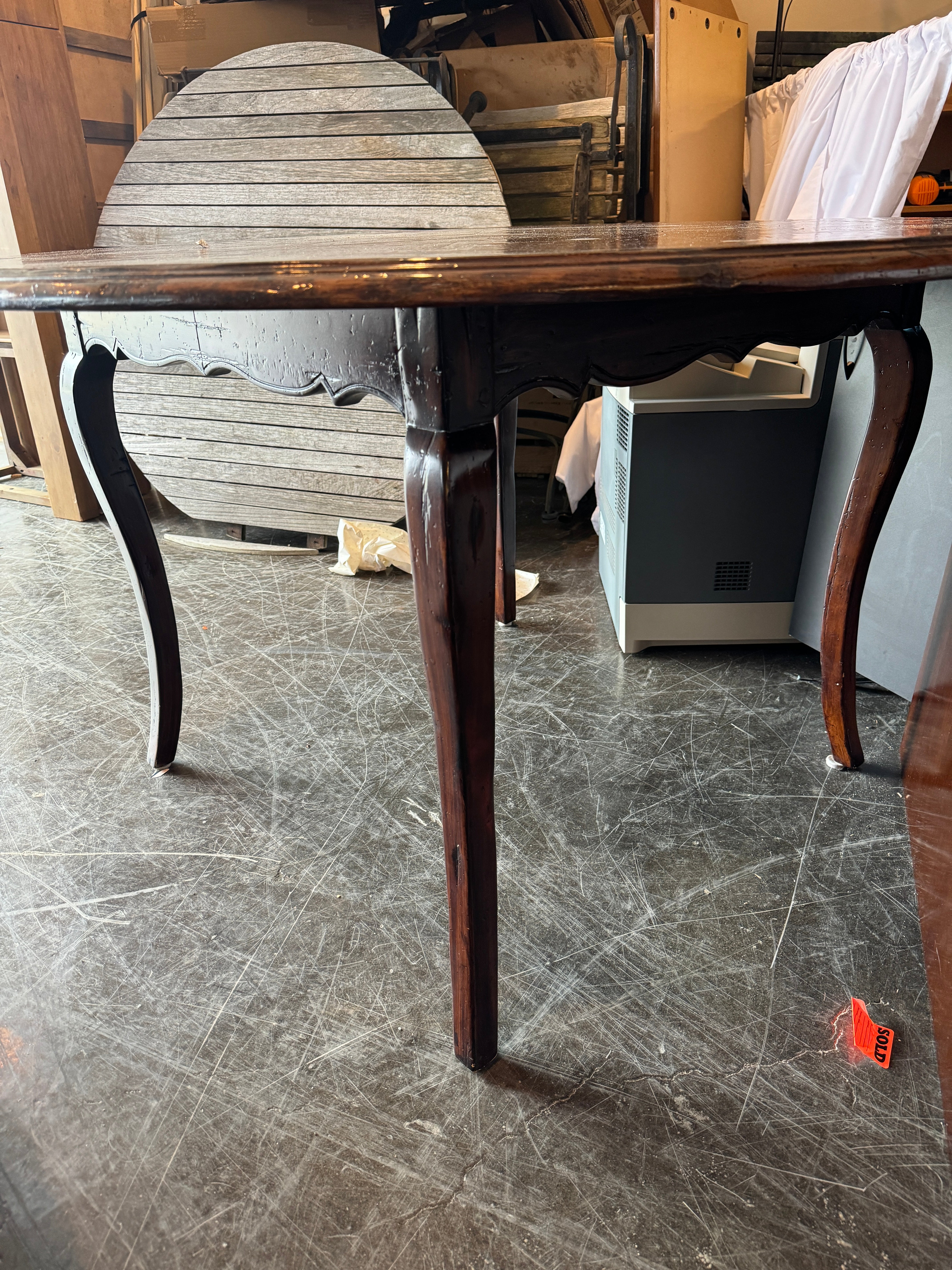 Oak Tiger Wood Dining Table with 5 Gingham Plaid Chairs